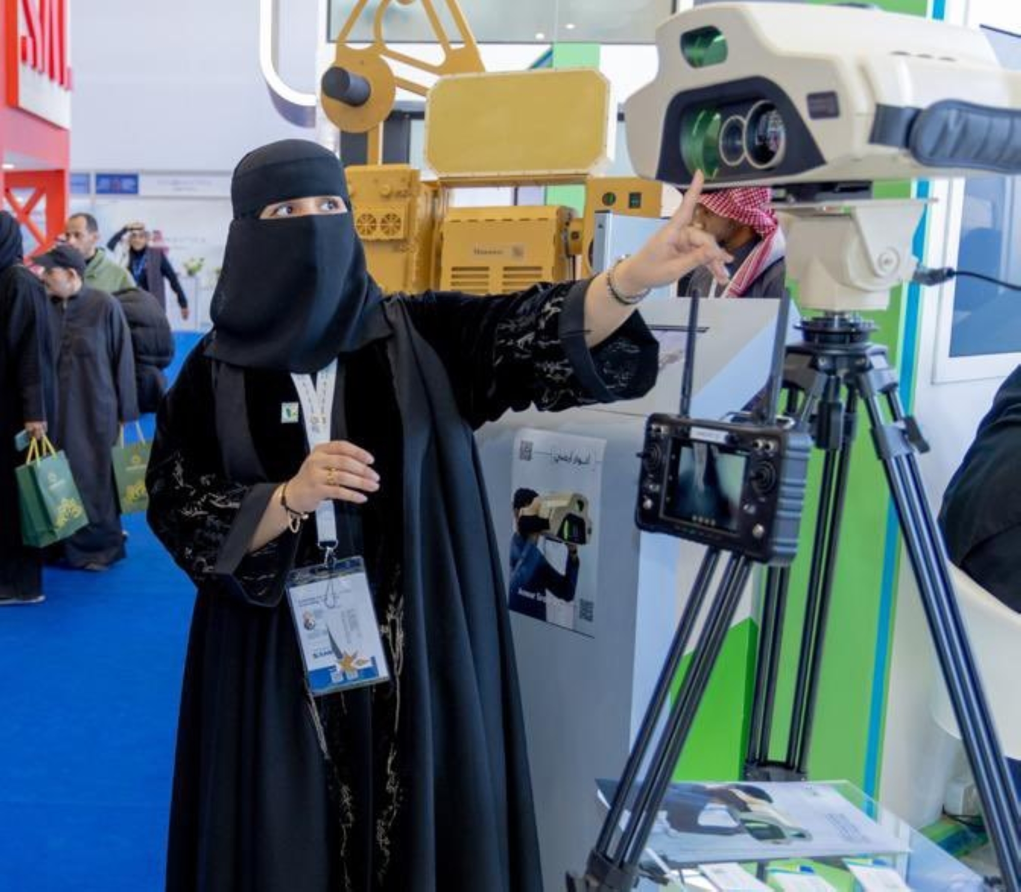 "الفضاء" وجهة البحوث الدفاعية "السعودية"