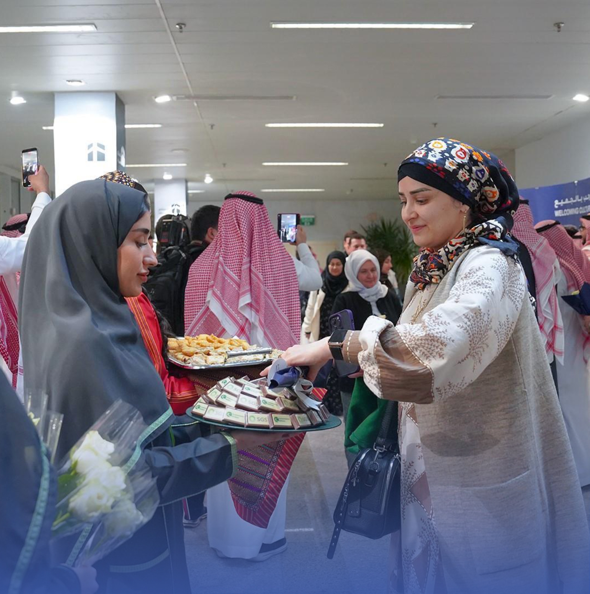 أولى رحلات "تركمانستان" تحطّ بـ"مطار المؤسس"