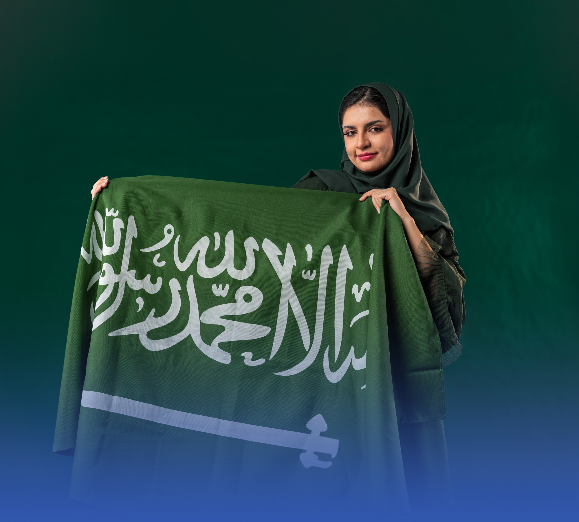 السجن والغرامة.. عقوبة "إهانة" العلم