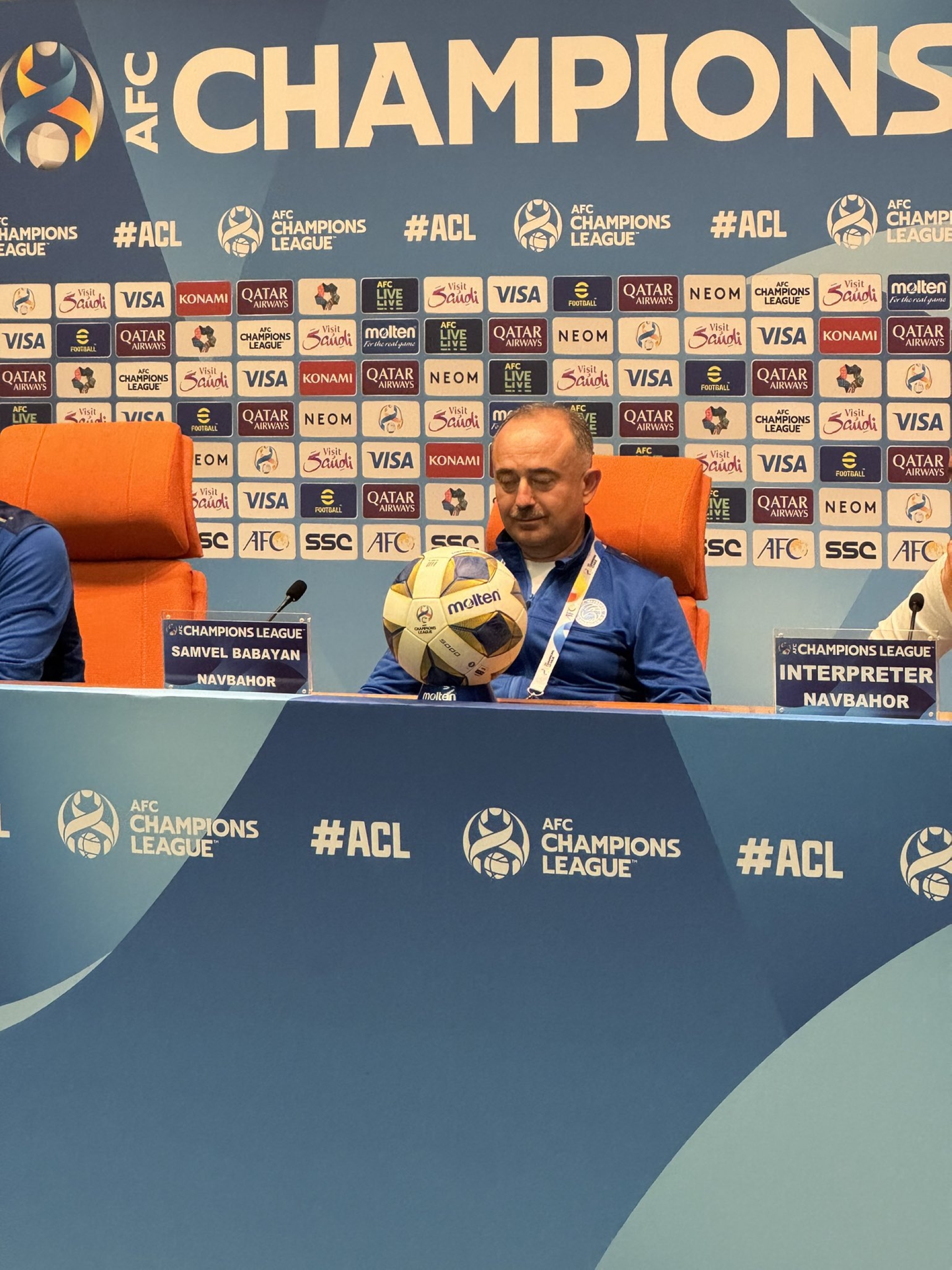 مدرب نافباخور يقلل من تأثير "جماهير الاتحاد"