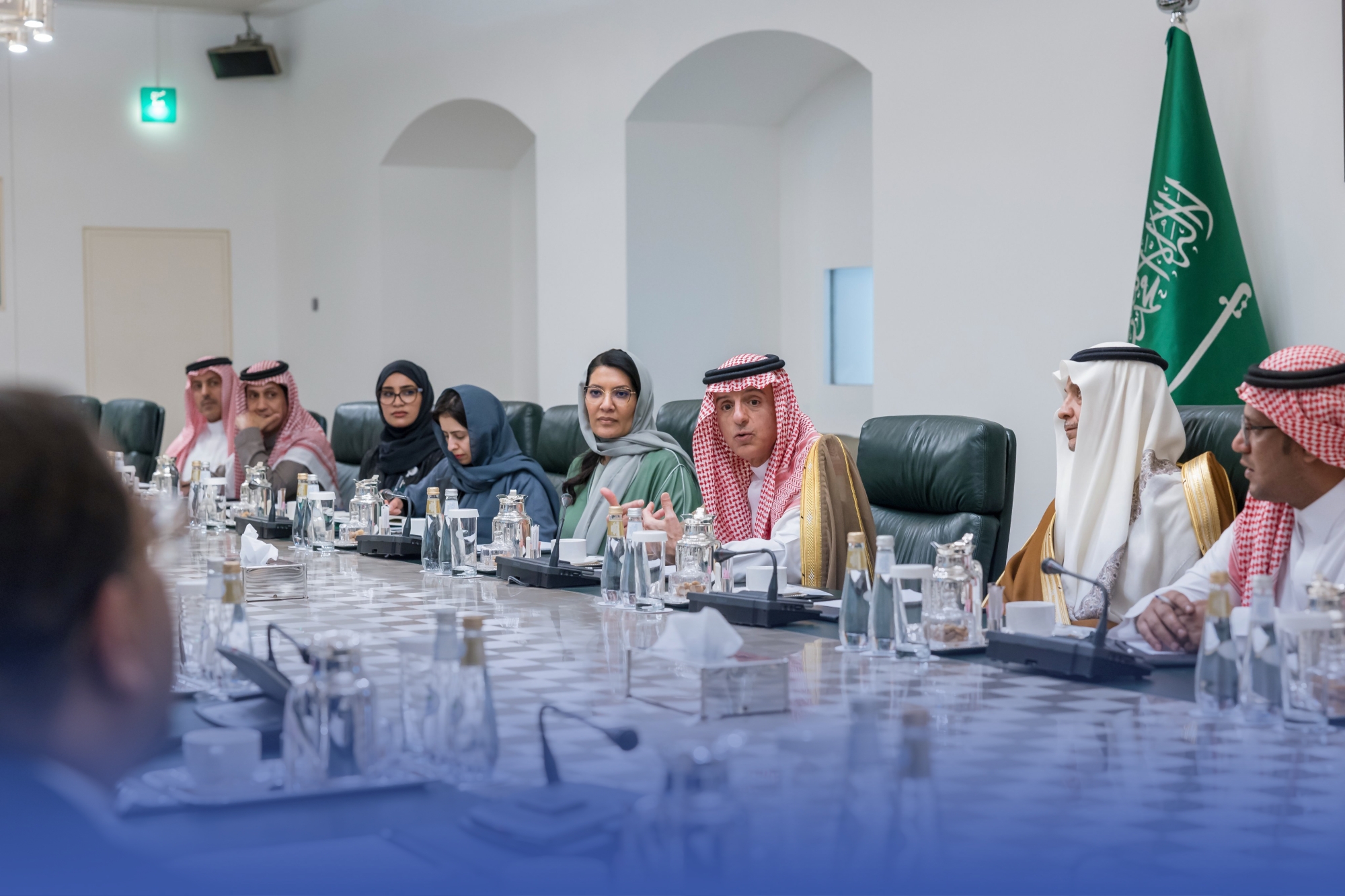 "الجبير" يبحث مع وفد الكونجرس "أوجه" التعاون