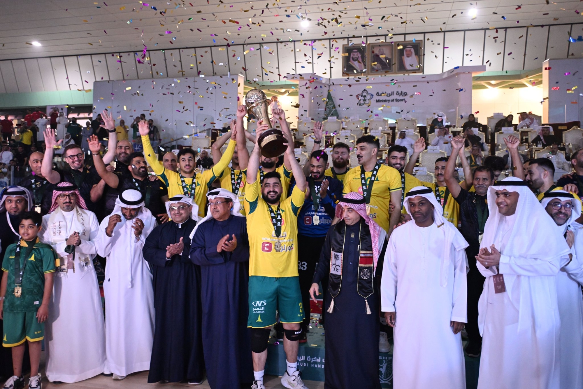 "الخليج" بطلاً لـ"سوبر اليد" السعودي الإماراتي