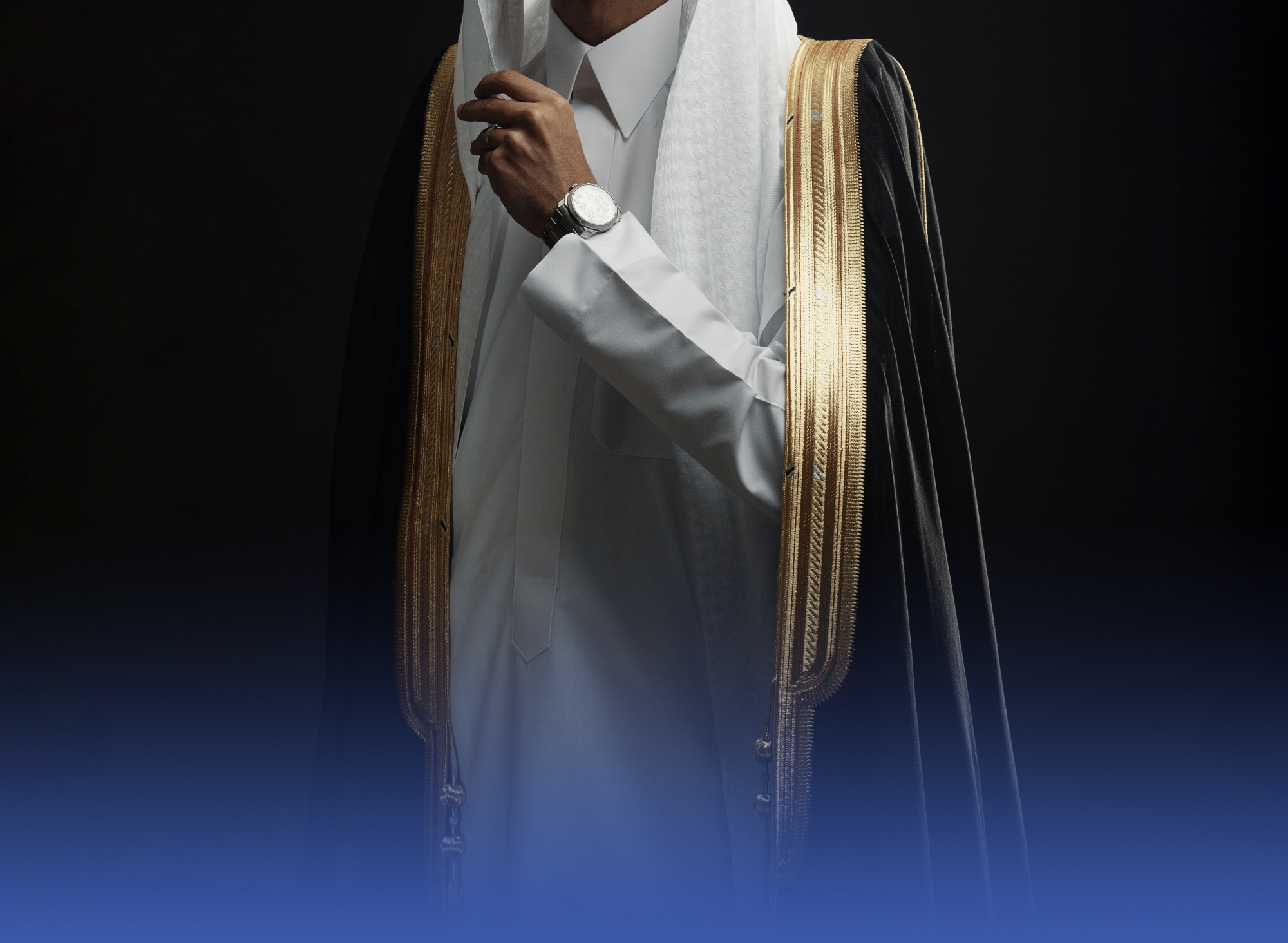 "الإلزام" ينعش سوق "المشالح"