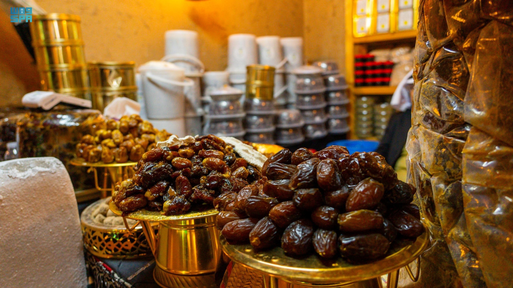 التمور تُنعش "بورصة" الجوف