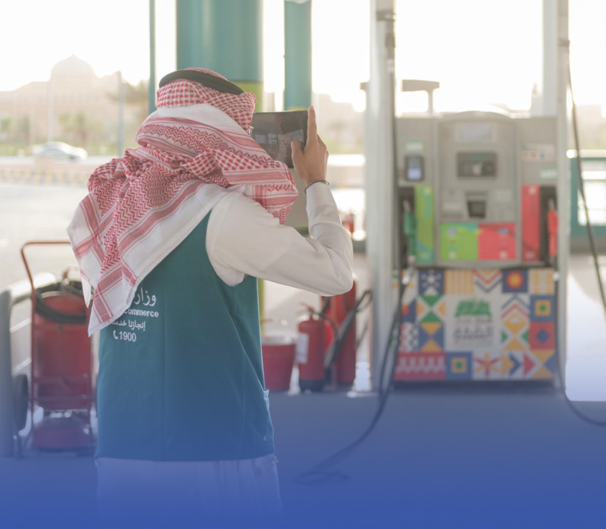 "التشهير" بمالك "محطة" خلطت البنزين بالديزل