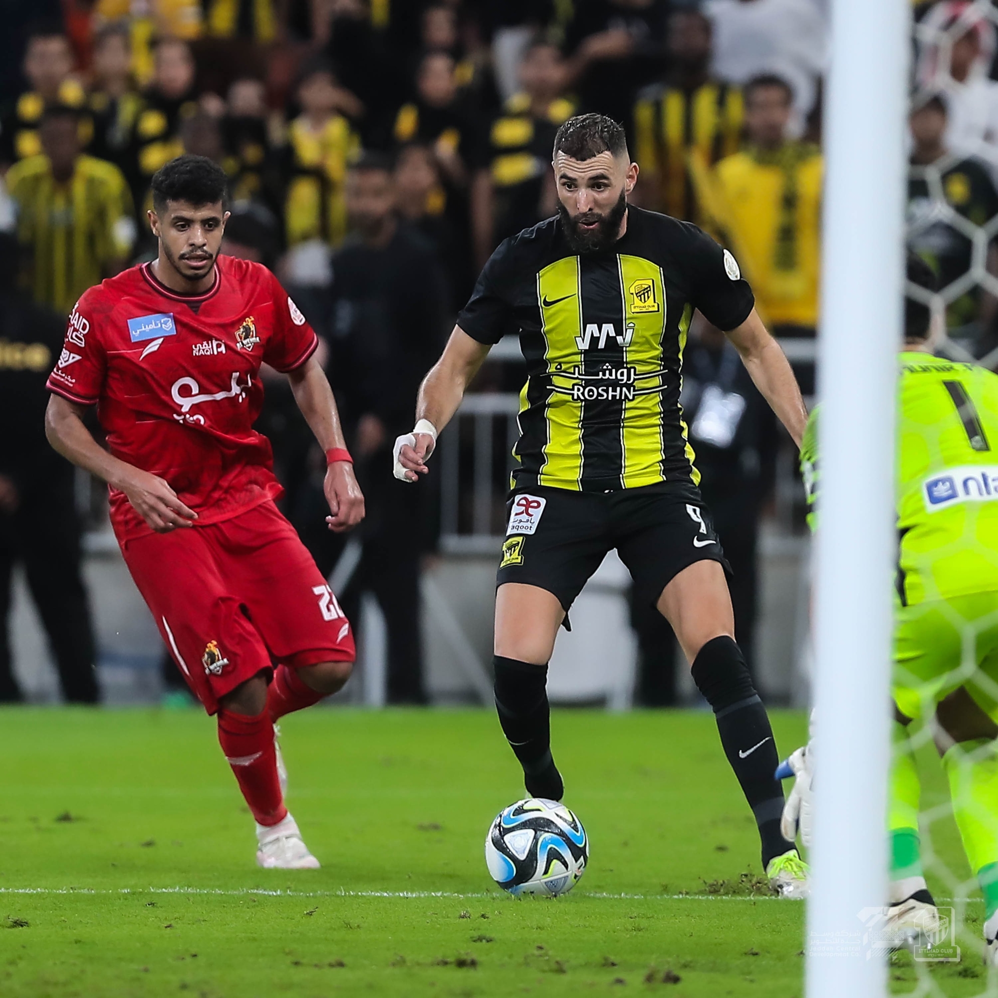 "بنزيما" يغيب عن الاتحاد أمام الهلال