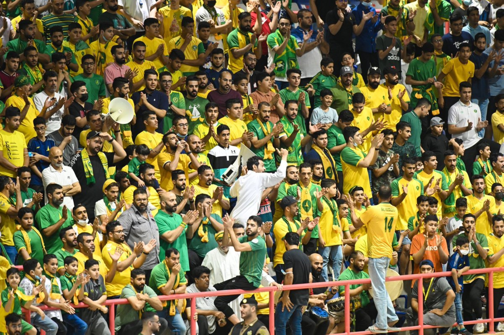 جماهير الخليج "تطالب" بنقاط الشباب