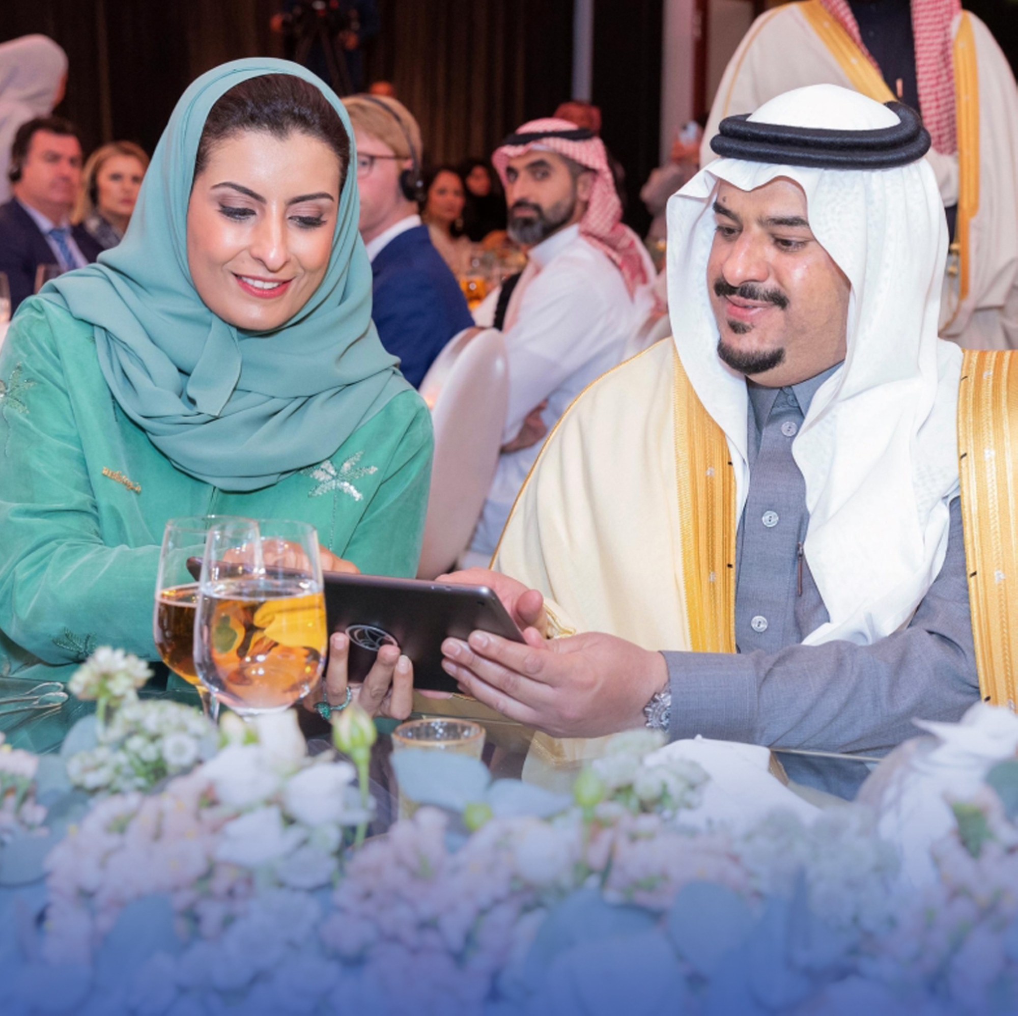 محمد بن عبدالرحمن يشهد إطلاق "مودة وأمان"