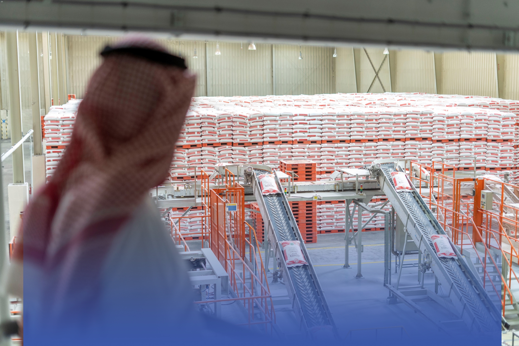 "الغذائي" تلبي احتياجات الدقيق بنسبة "100%"