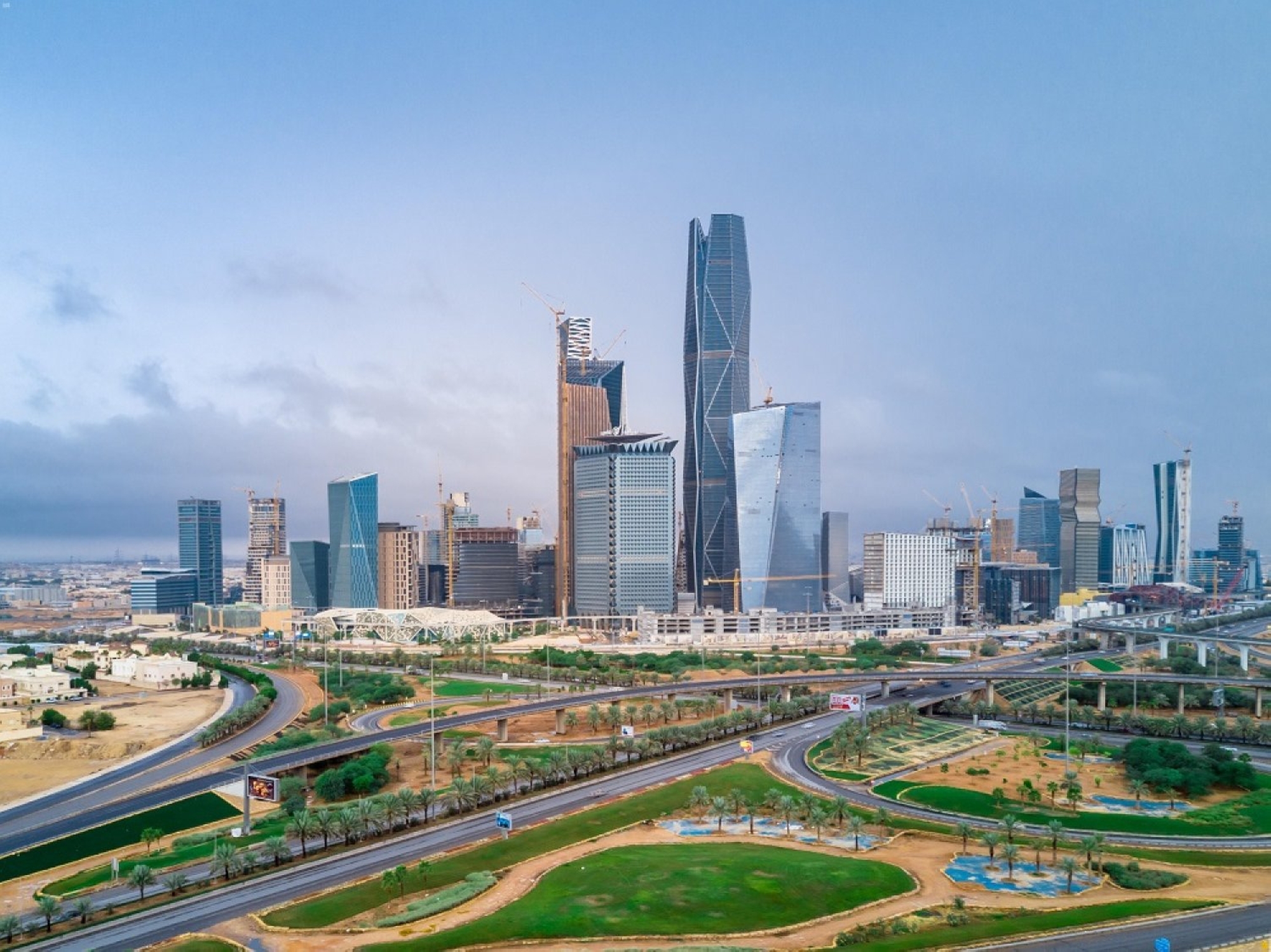 نمو الأنشطة غير النفطية 4.4% بـ2023