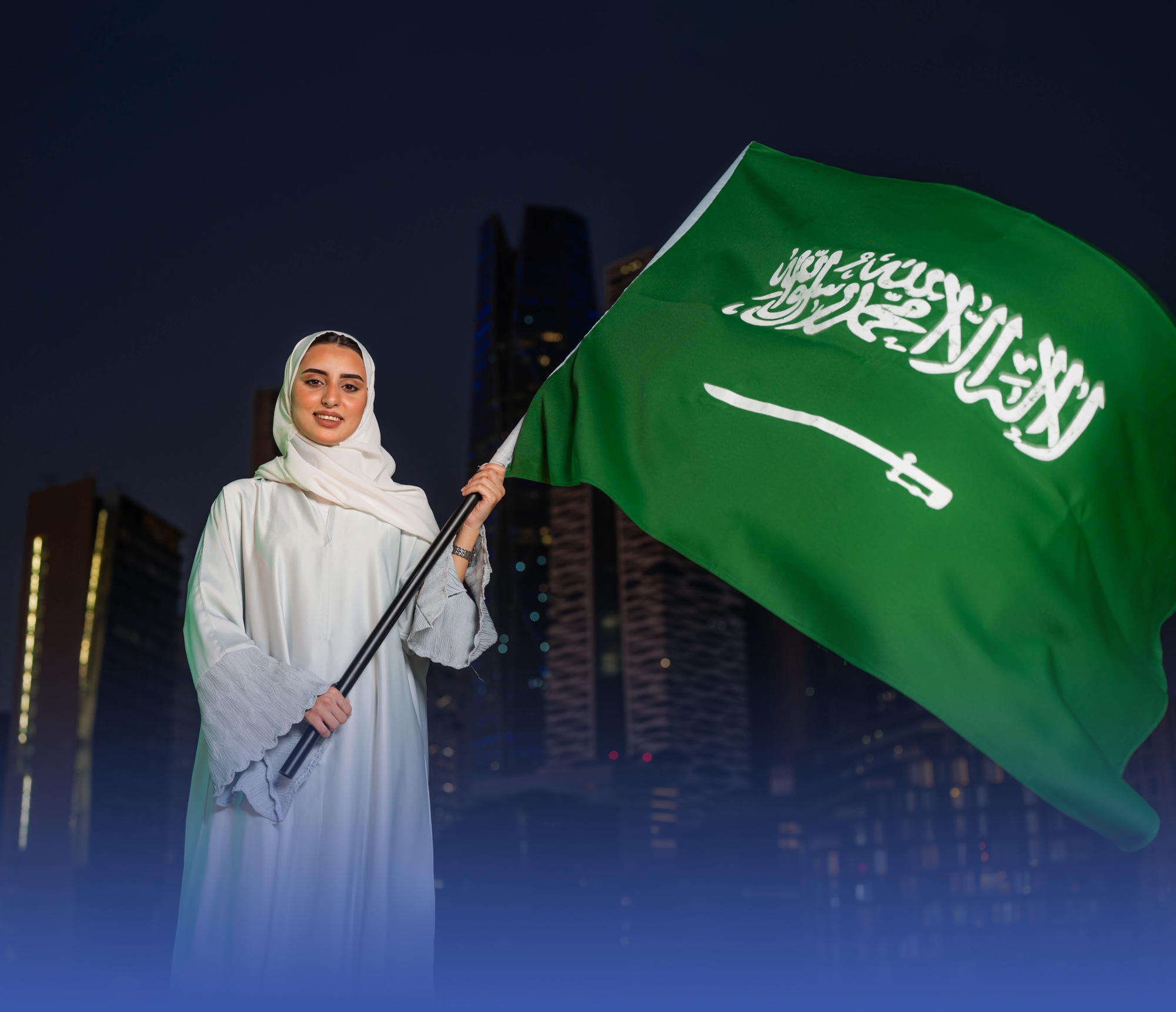 "العلم".. رمز وطني وراية لـ"التوحيد" و"القوة"