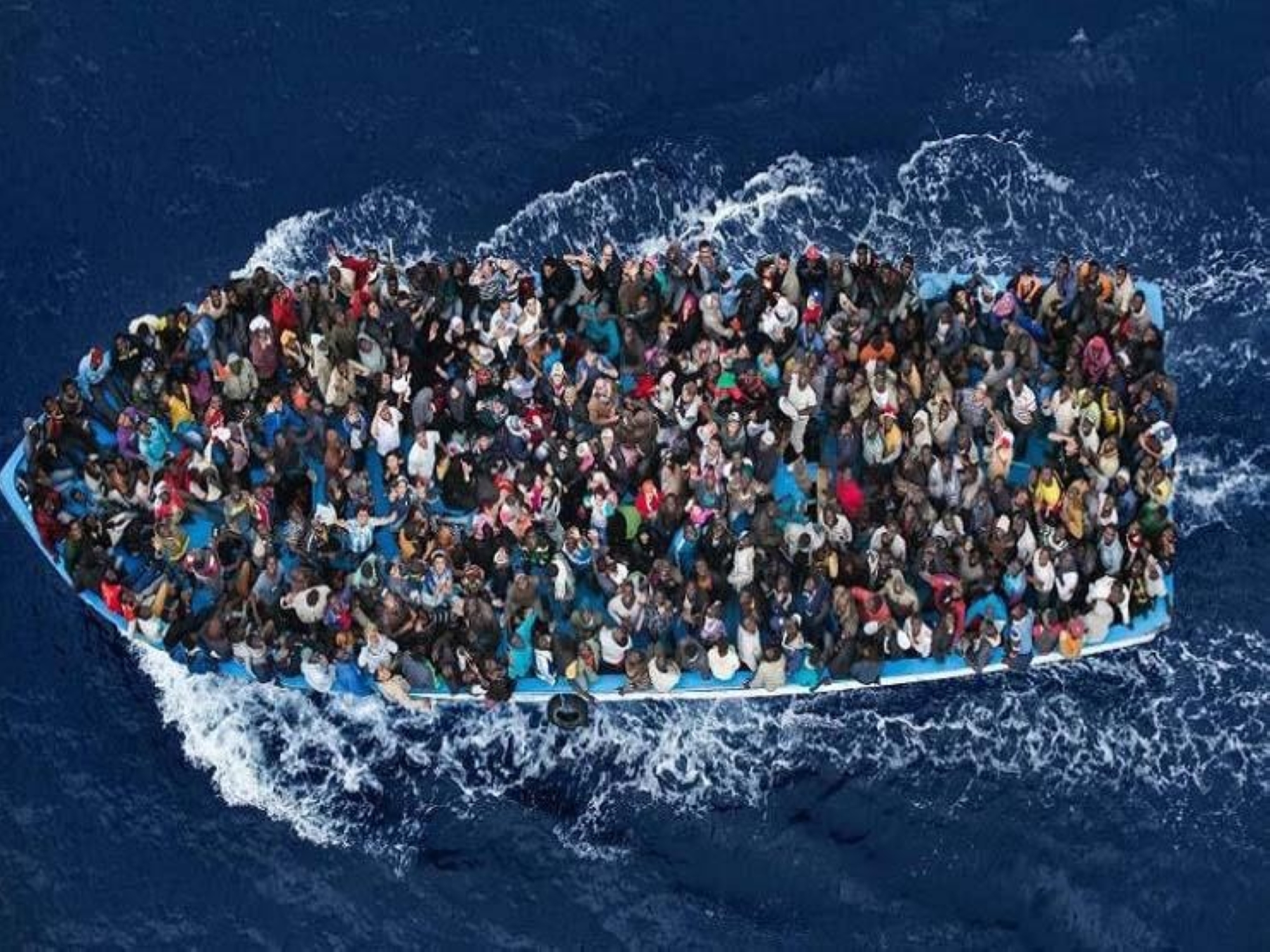 بحر "الموت" يبتلع 60 مهاجراً