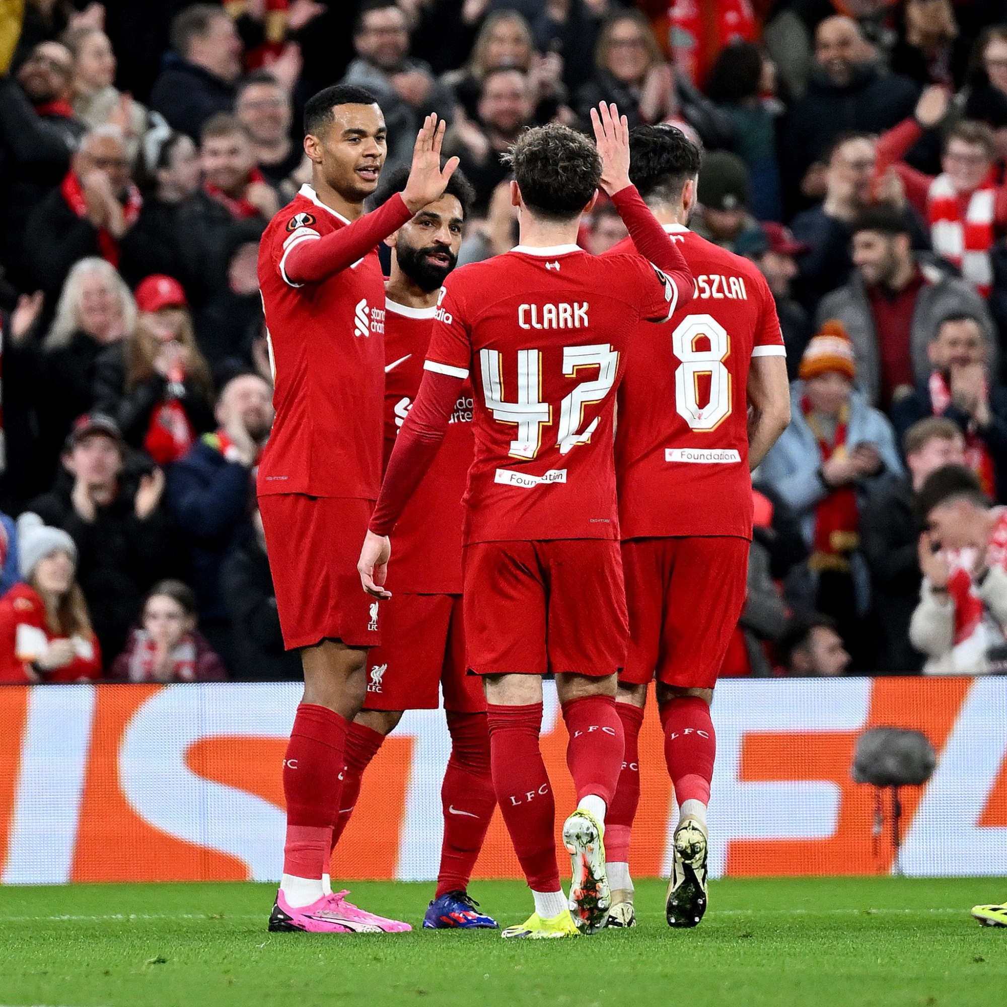 ليفربول يقسو على سبارتا براغ في "اليوروباليغ"