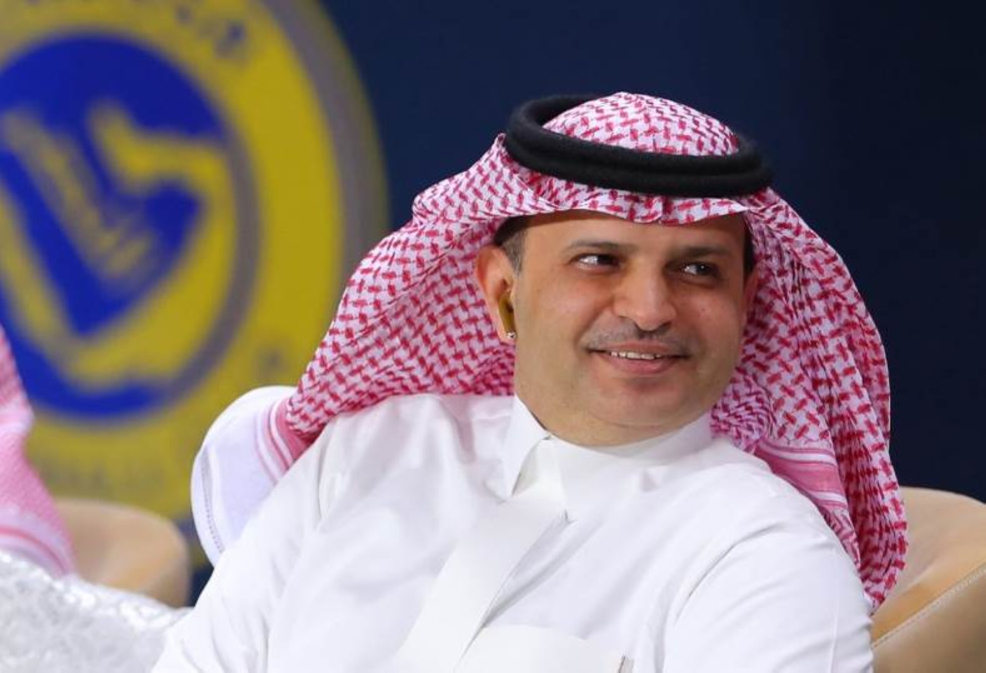 أنباء عن "استقالة" مسلي آل معمر من النصر