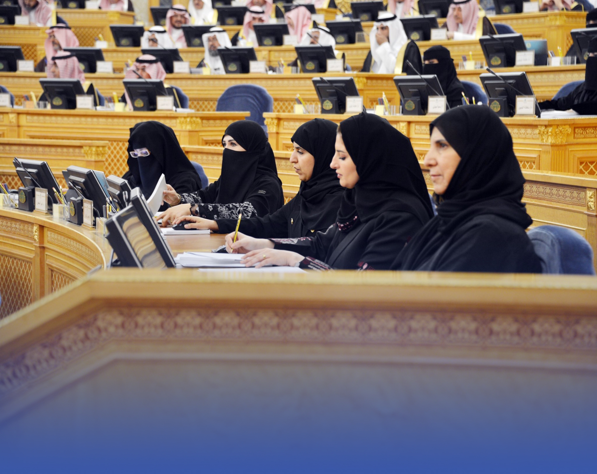 مطالبة "شورية" بـ"إقامة مميزة" لأبناء المواطنات