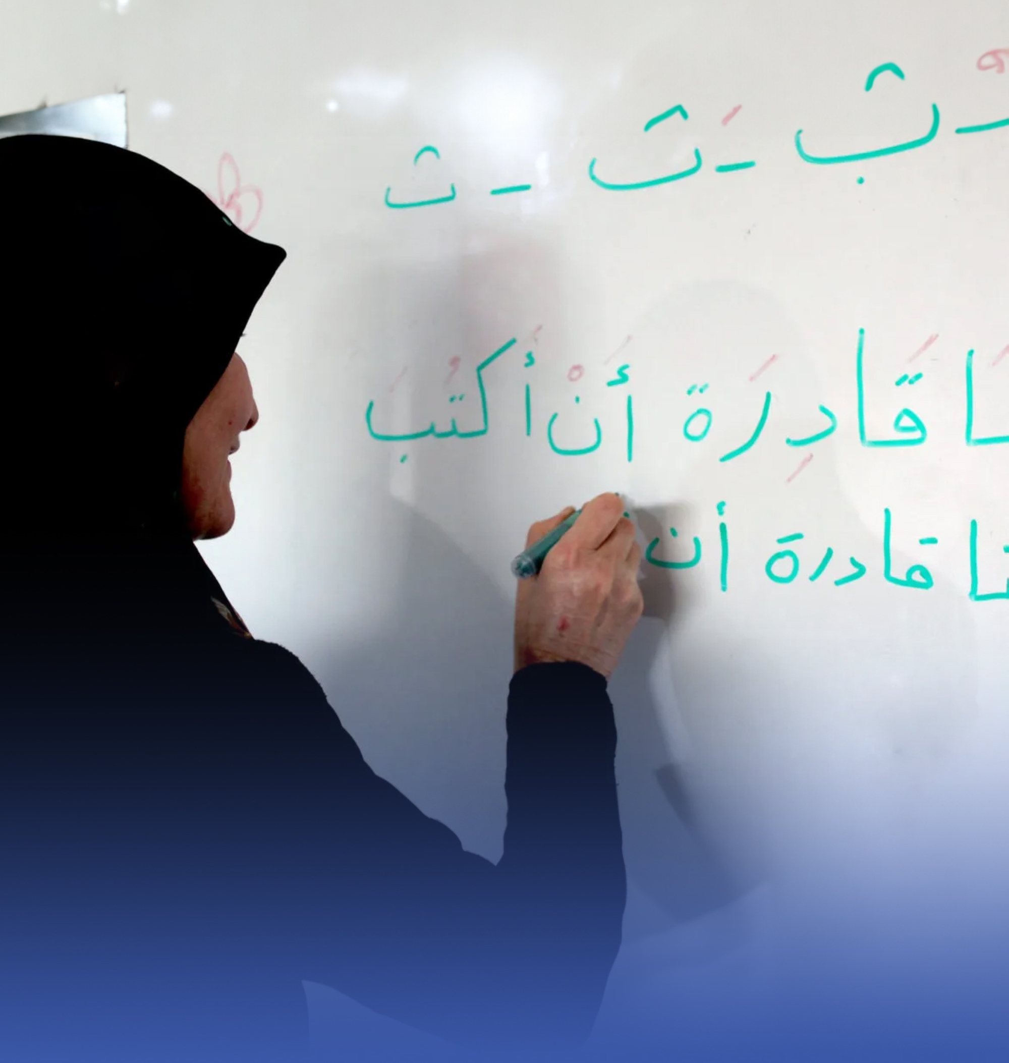 73 % من طلاب محو الأمية "إناث"
