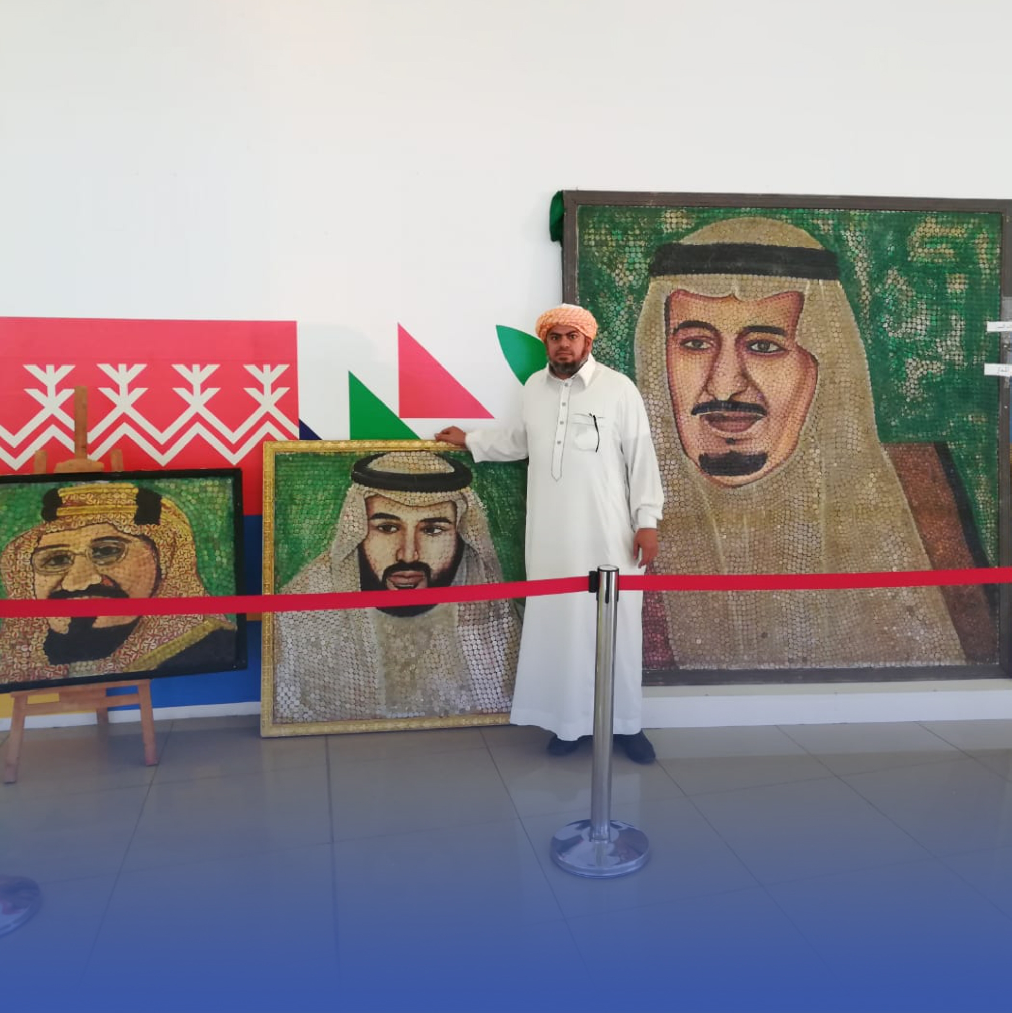 الرسم بالعملات المعدنية يخطف الأنظار بلوحات ملكية