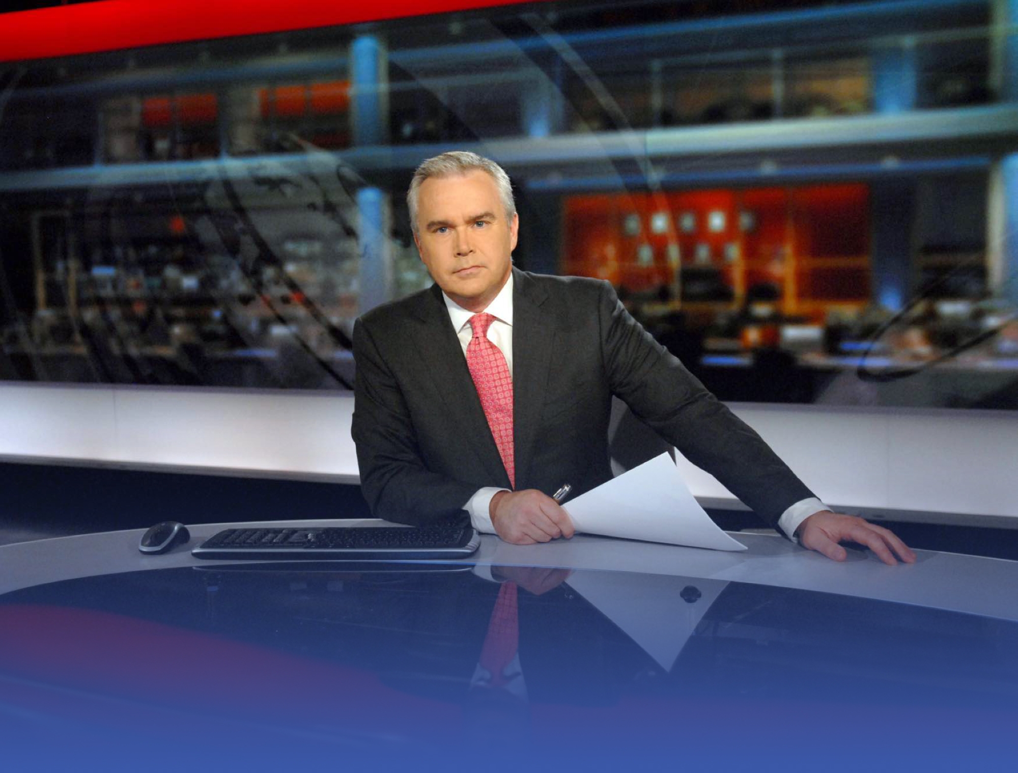 استقالة مذيع "BBC" إدواردز بعد فضيحته الجنسية