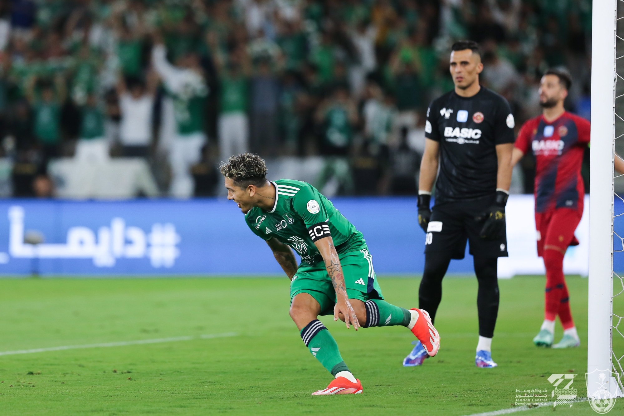فيرمينو: دعم الجماهير صنع الفارق.. وننتظرهم في الكلاسيكو