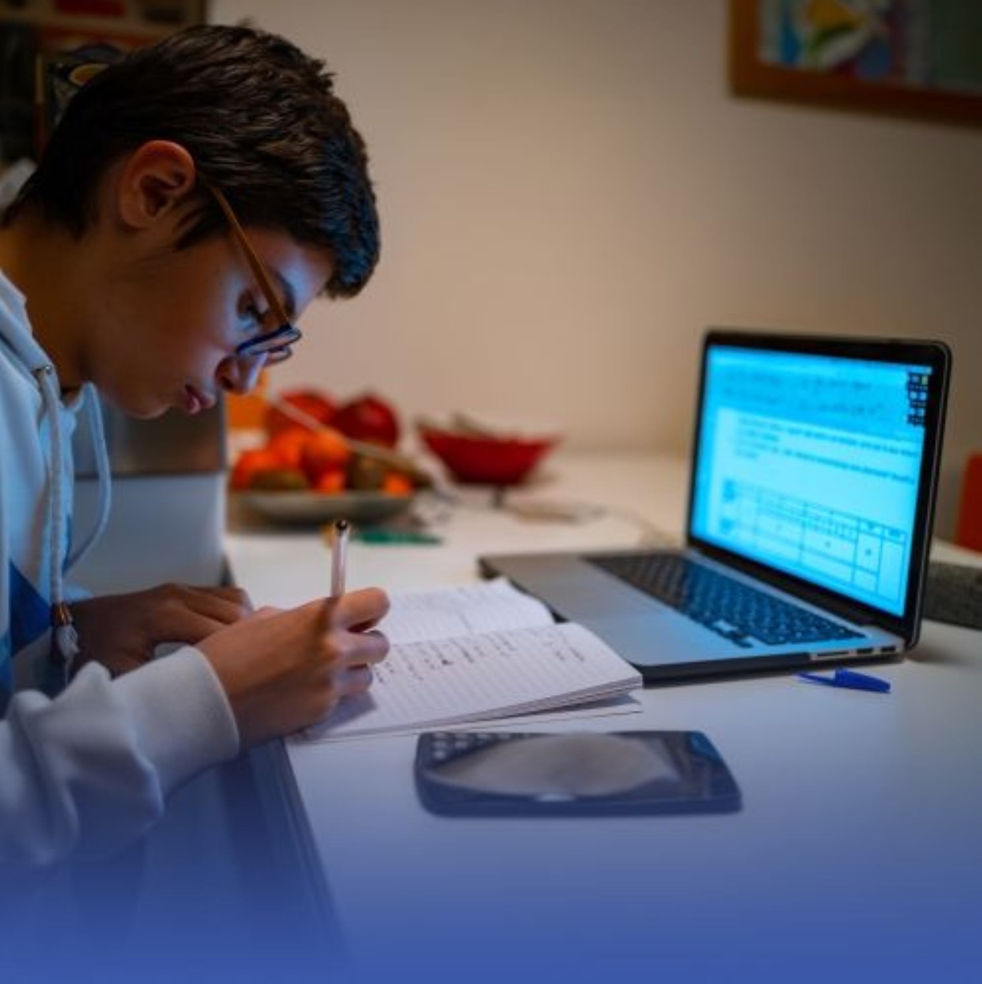 تعليق الدراسة الحضورية بشرورة