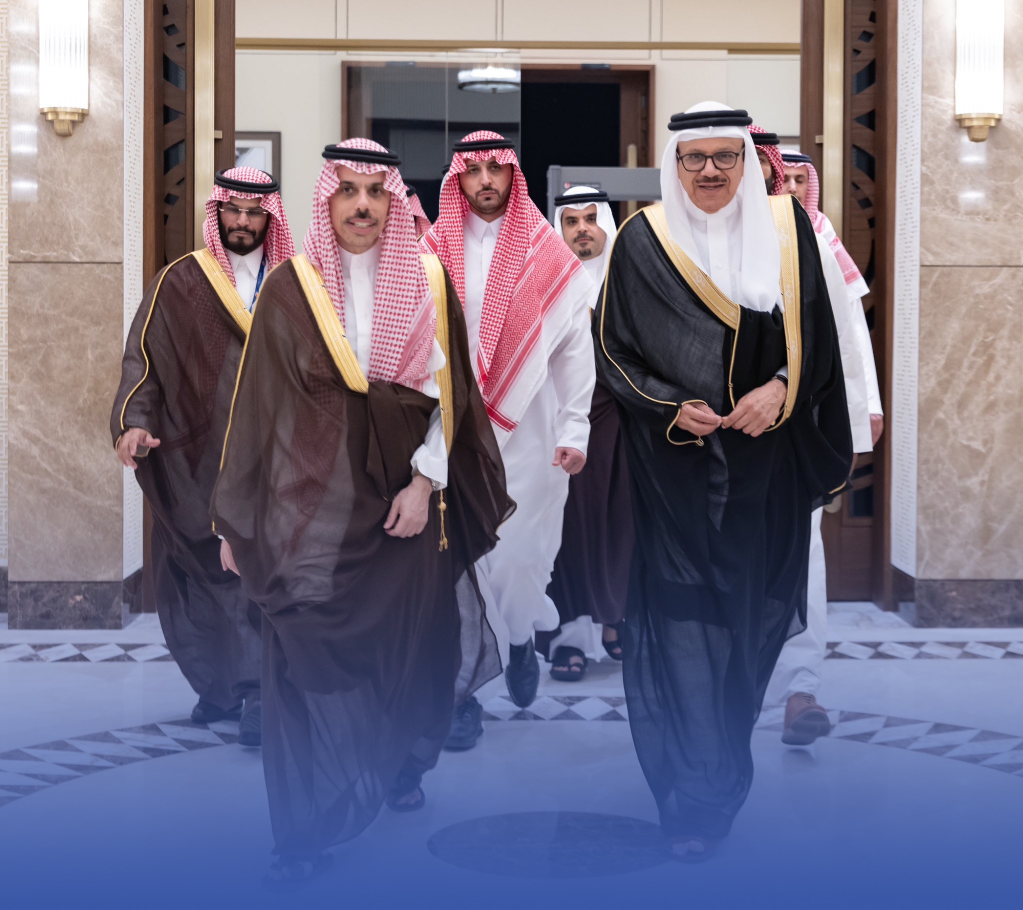 وزير الخارجية يشارك بتحضيرية القمة العربية