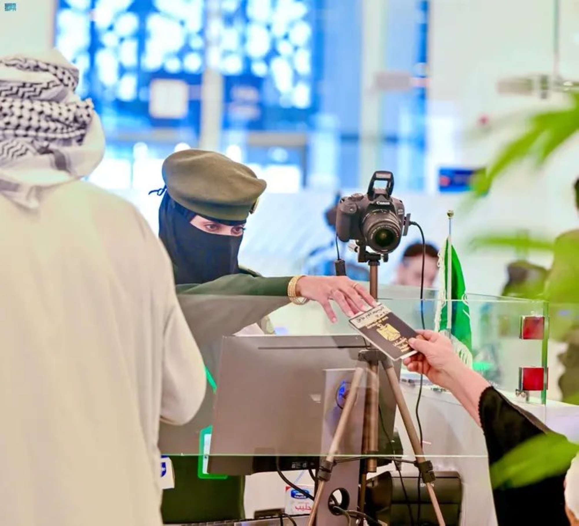 "جديدة عرعر" يستقبل طلائع حجاج العراق