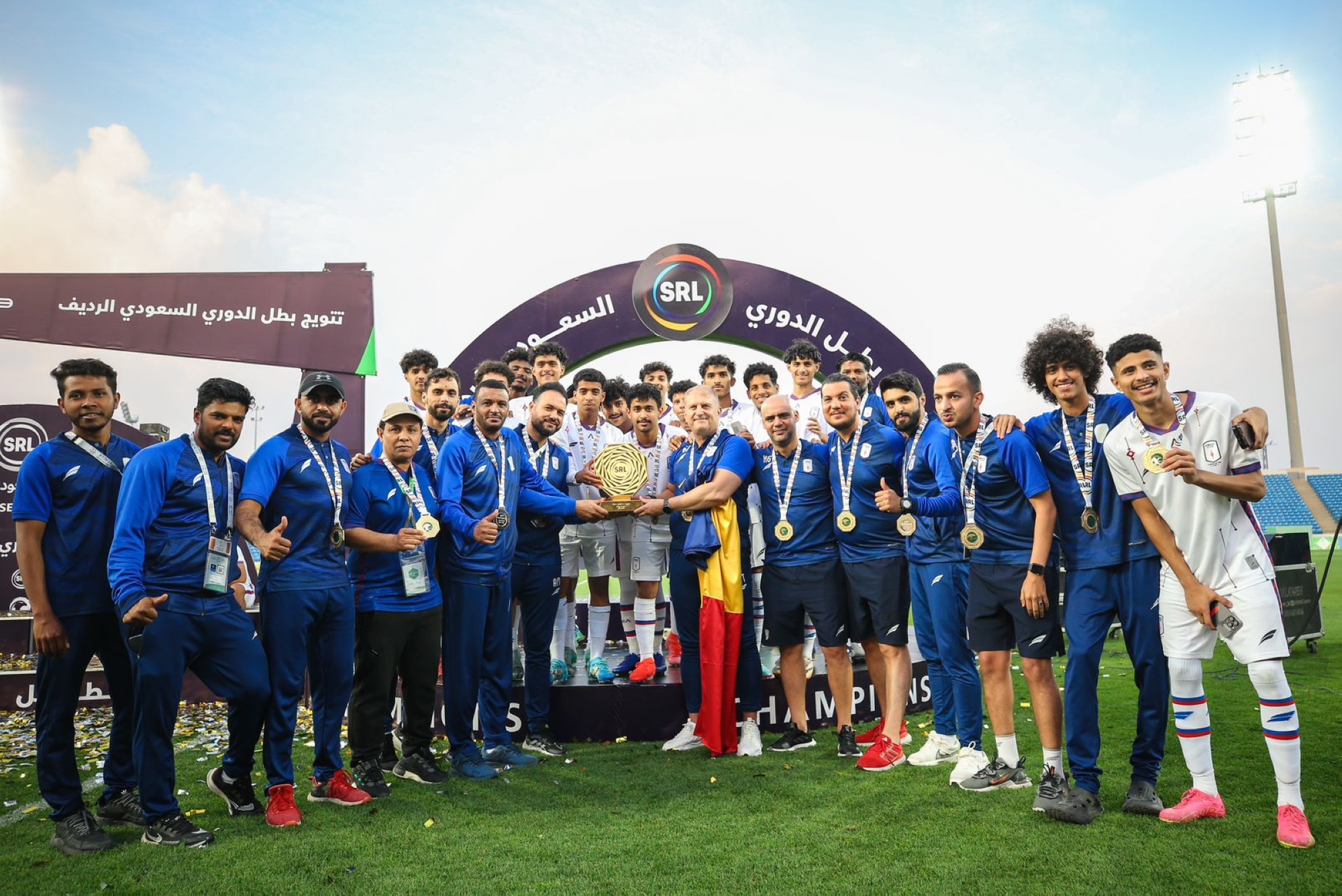 تتويج أبها بدوري الرديف