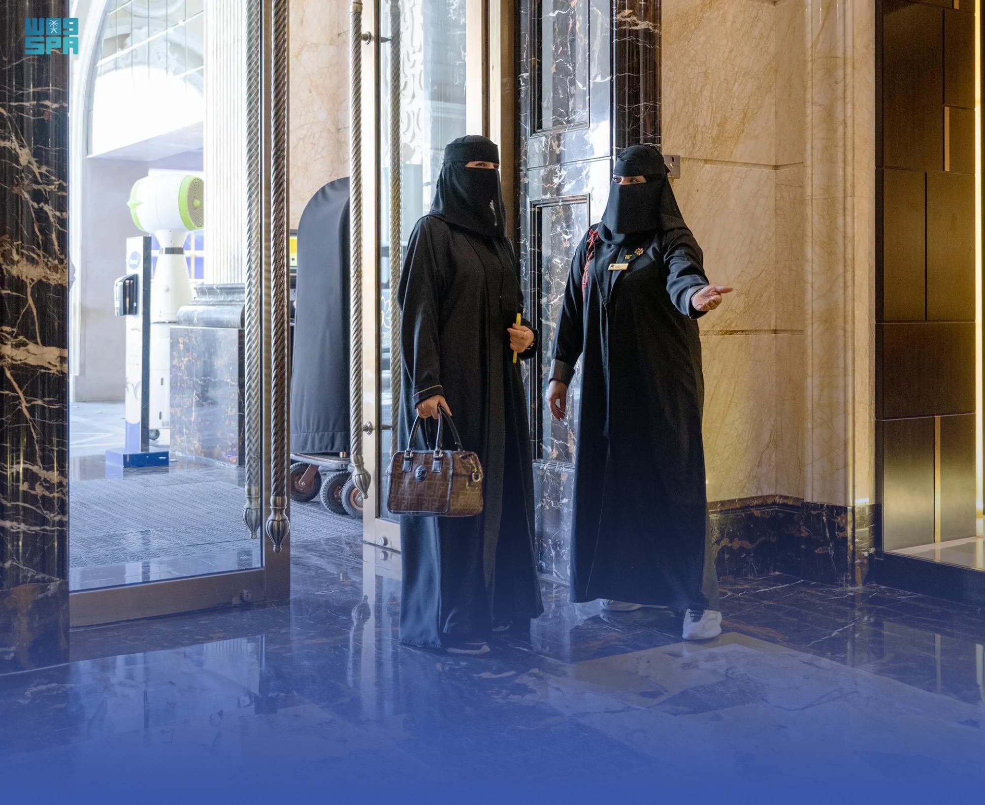 تدريب الشباب والفتيات على الضيافة بالدرعية