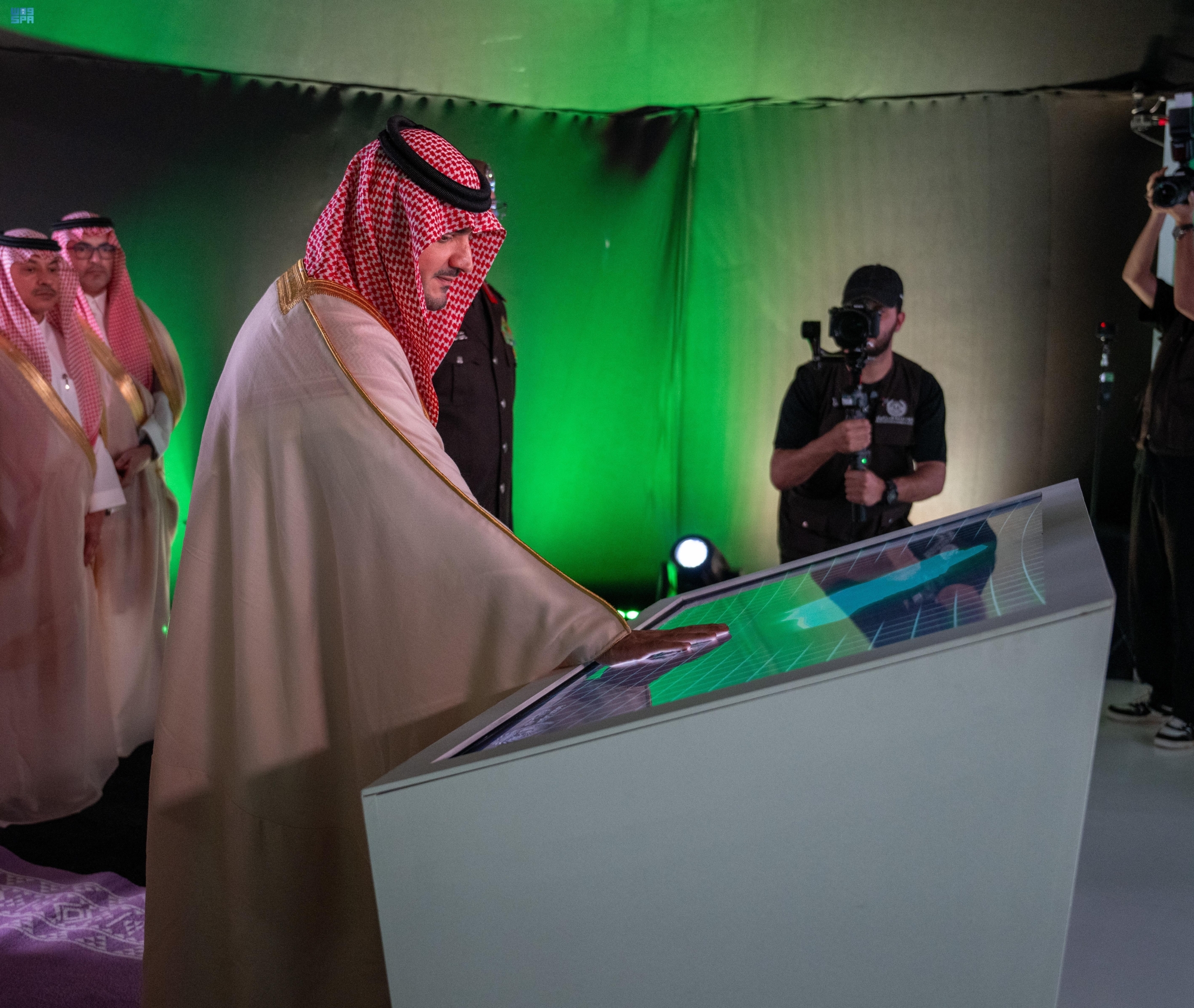 وزير الداخلية يدشن مشاريع أمنية بعسير