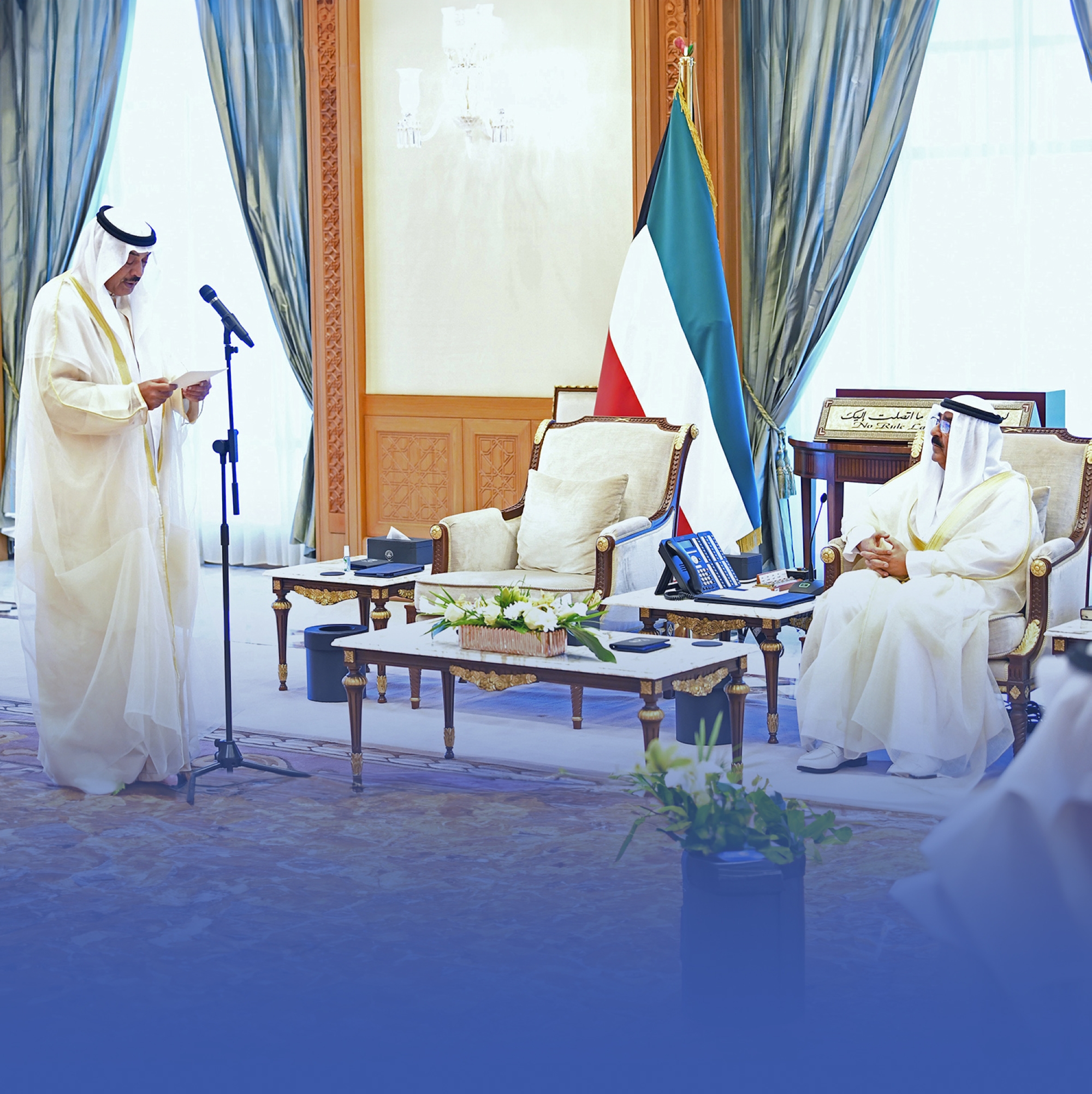 الكويت.. صباح الحمد يؤدي اليمين ولياً للعهد