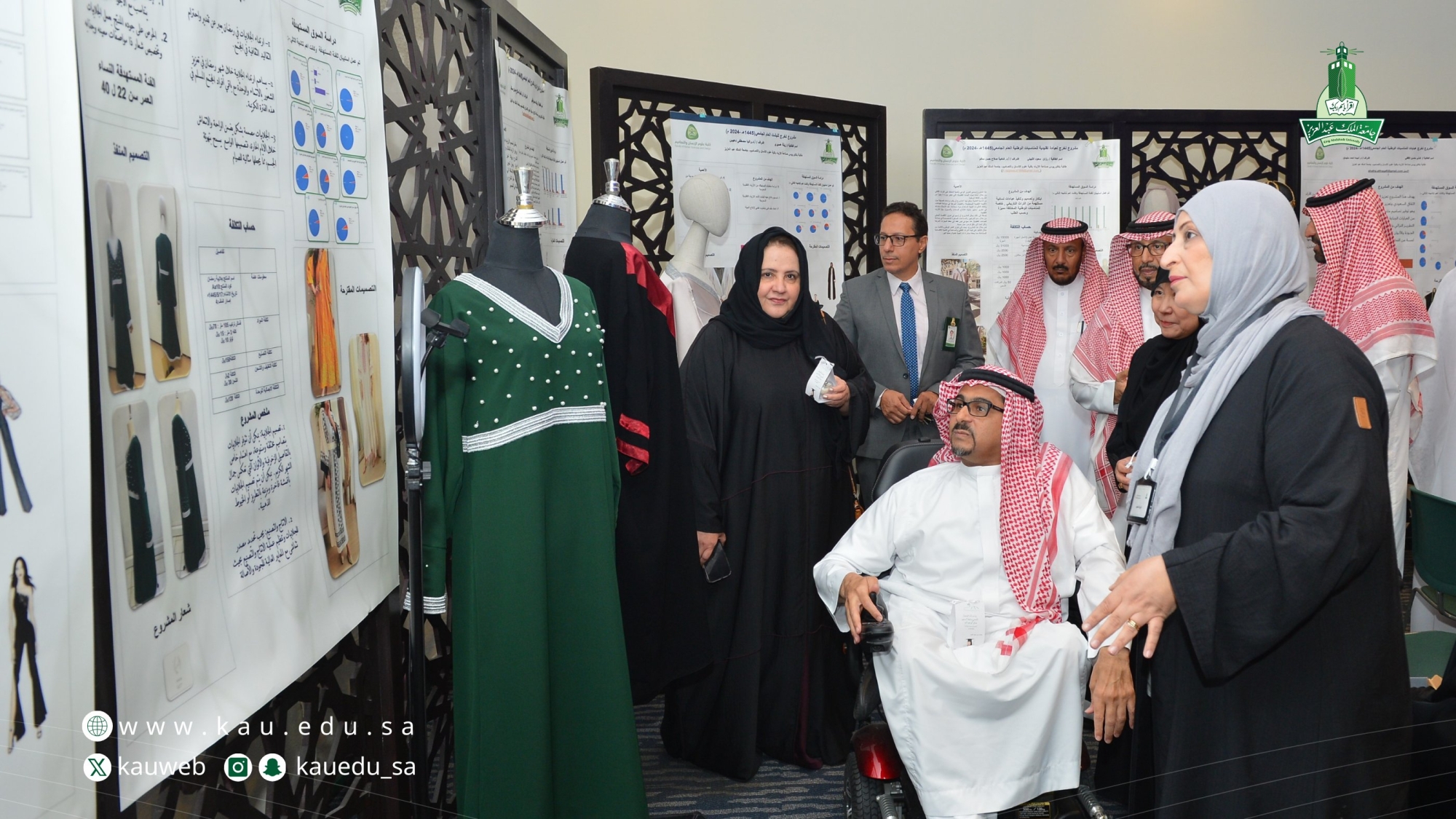جامعة "المؤسس" تعرض أزياء لذوات الإعاقة السمعية