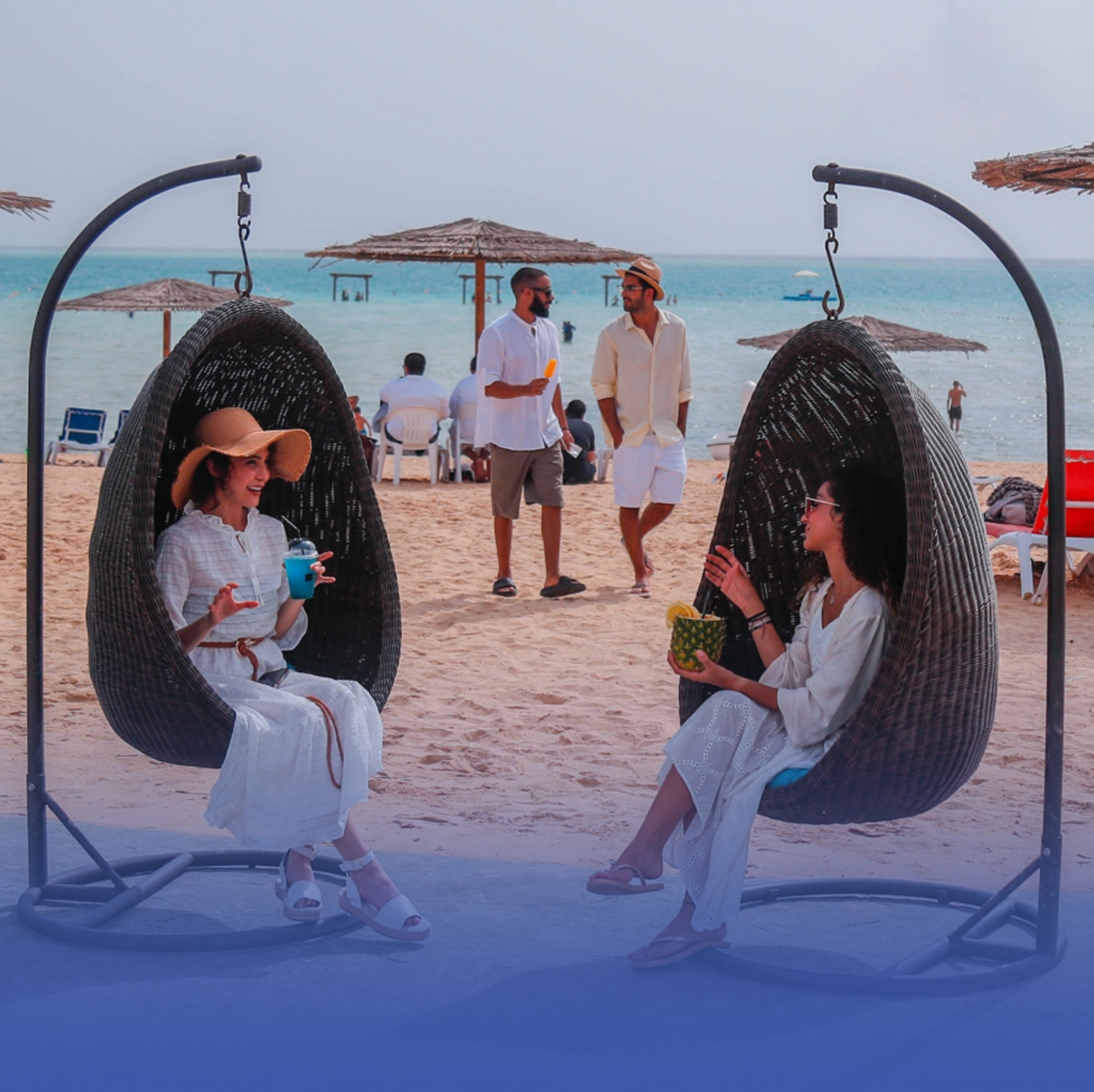 شواطئ "عبد الله الاقتصادية".. واجهة سياحية بالصيف