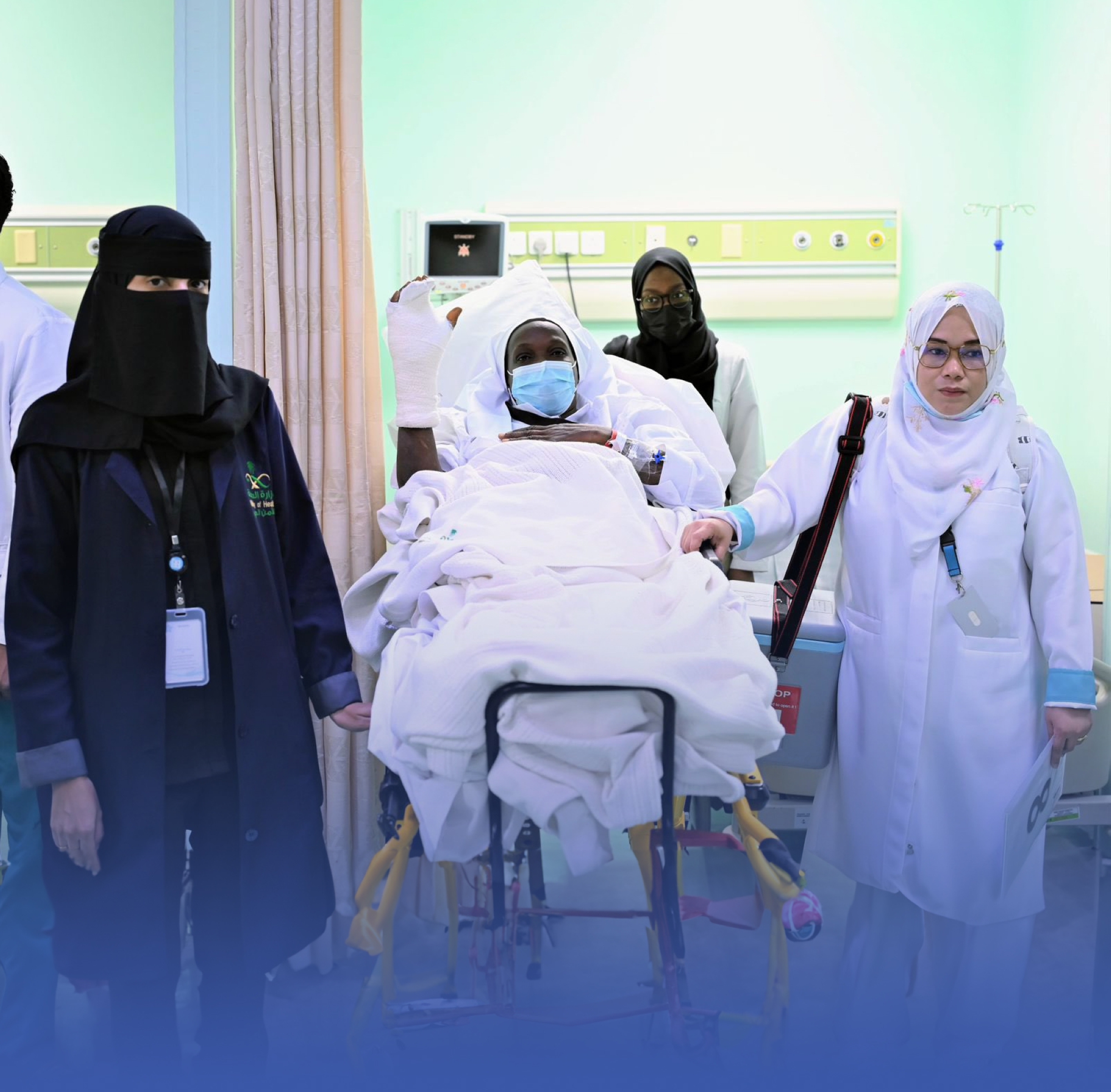 نقل 18 حاجاً منوماً من المدينة للمشاعر