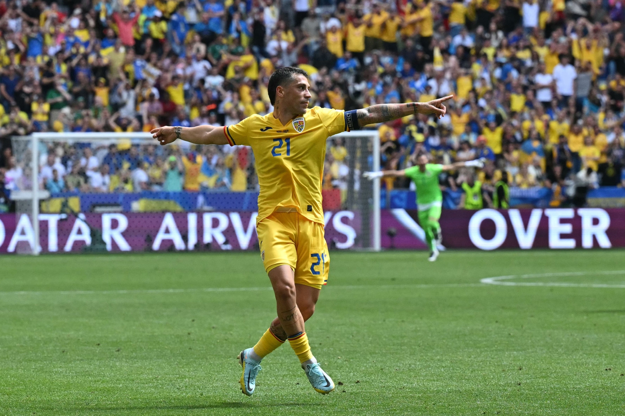 لاعب ضمك يقود رومانيا للفوز على أوكرانيا