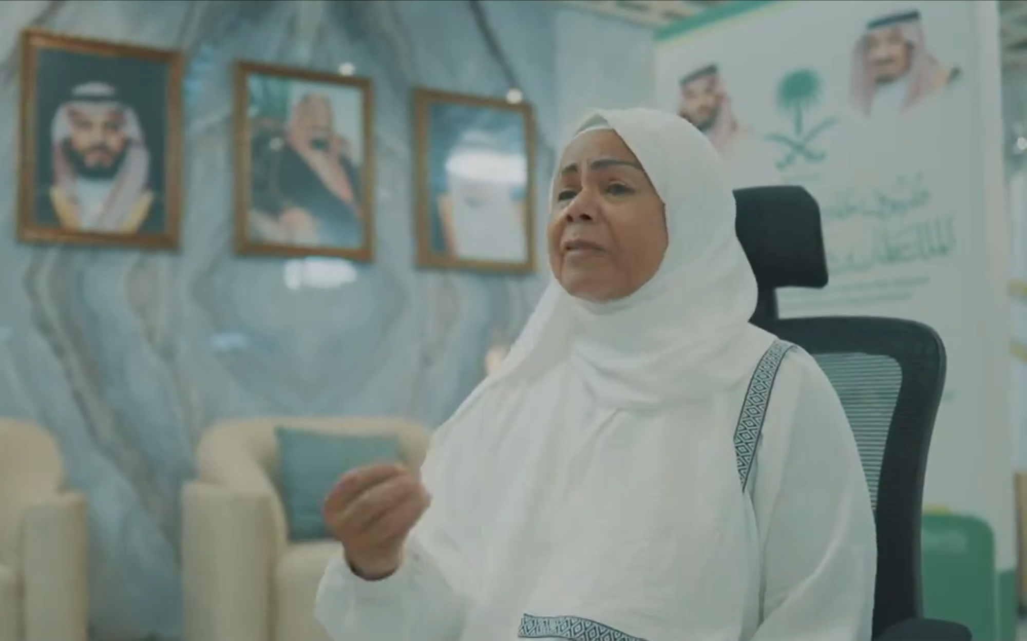 قسيسة أمريكية: أدهشتني السعودية وأحارب شيطان الماضي