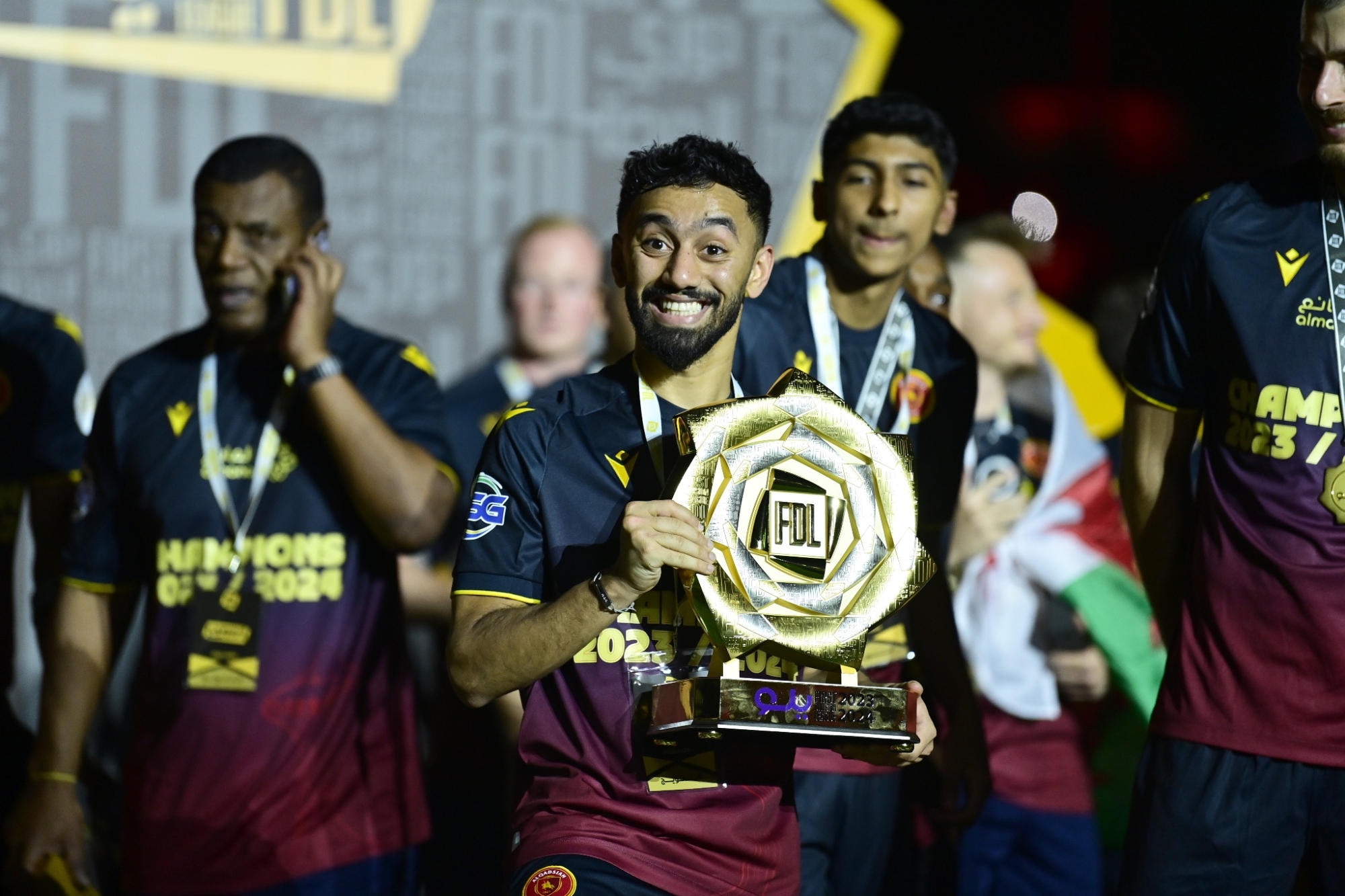 اعتماد "البلاي أوف" في دوري الأولى