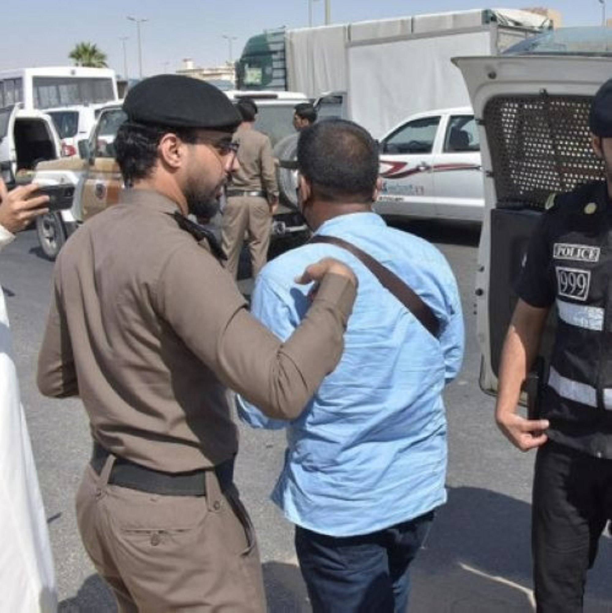 ترحيل 9.5 ألف مخالف و25 ألفاً تحت "الإجراءات"
