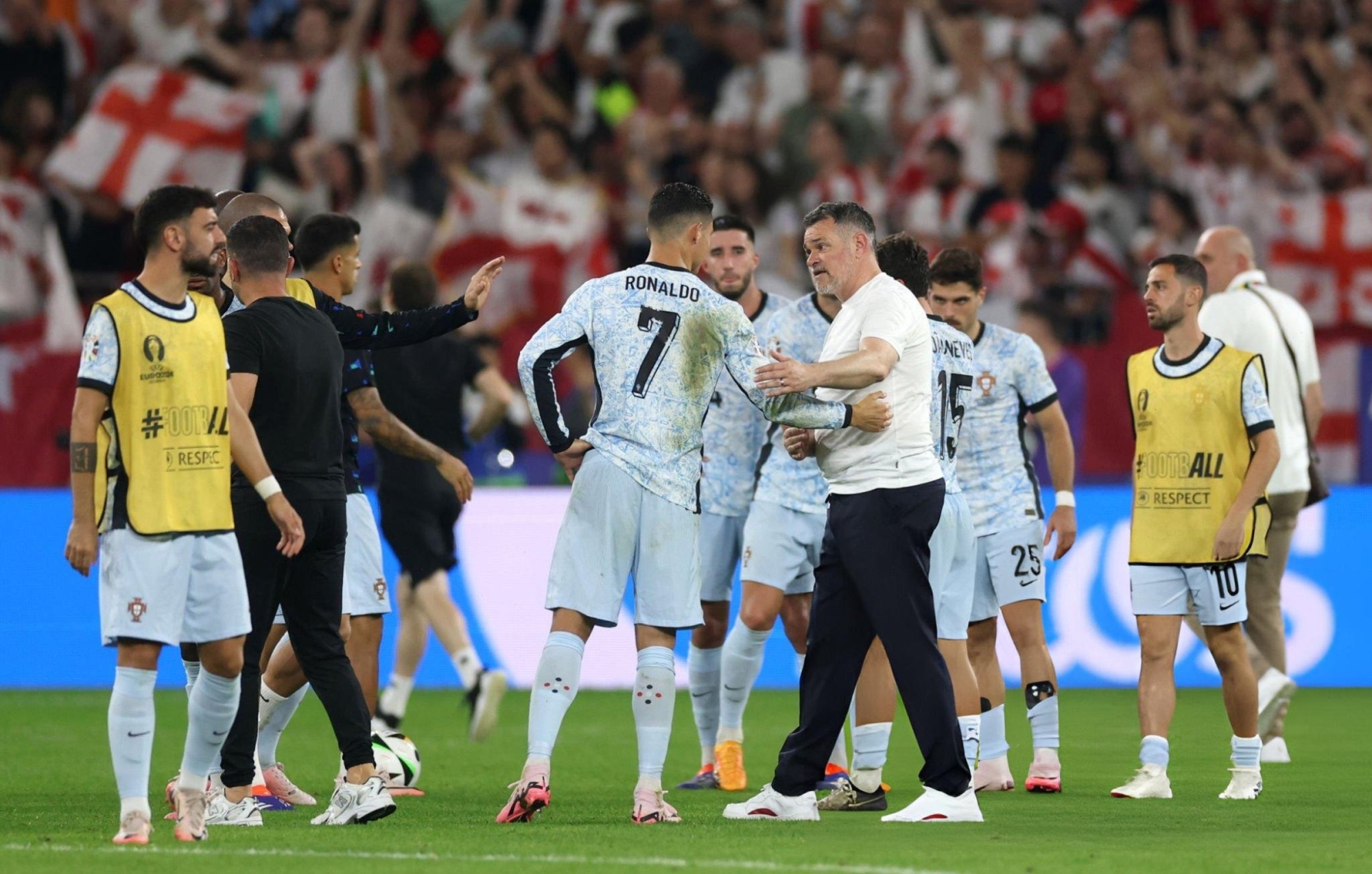 مدرب جورجيا: سنلعب بحرية أمام إسبانيا