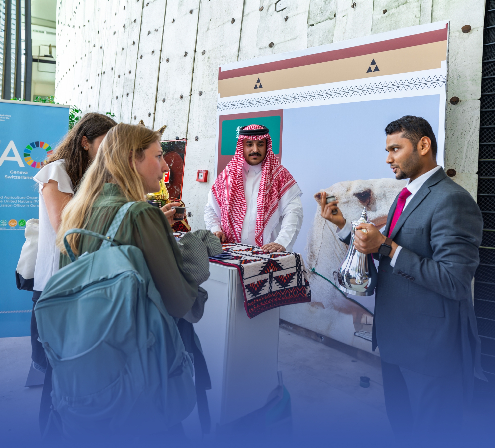 المملكة تحتفي بالإبل في معرض عالمي بجنيف