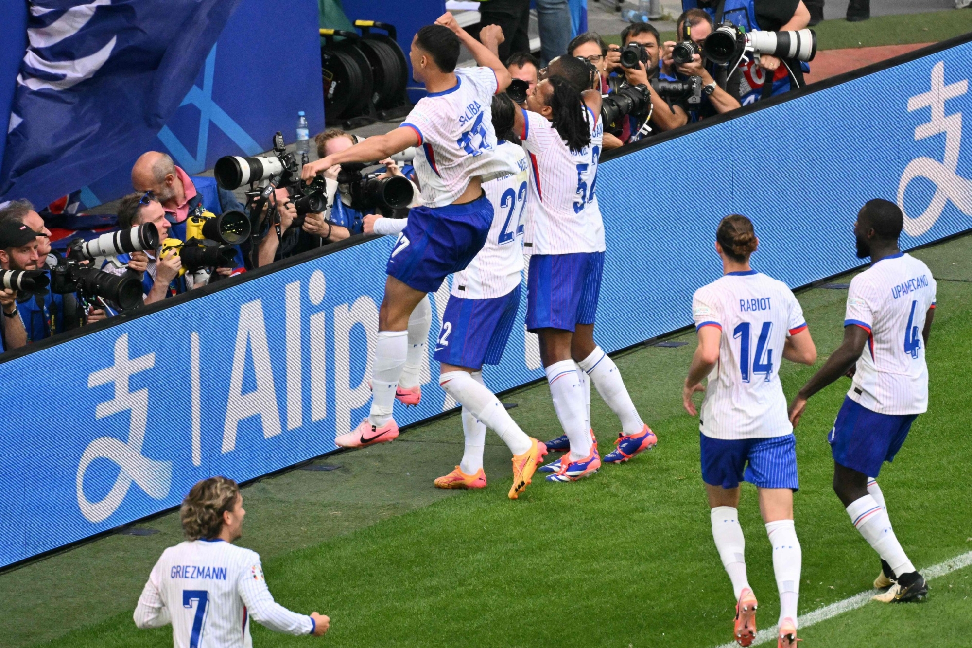فرنسا تصعق بلجيكا وتصعد لربع نهائي يورو 2024
