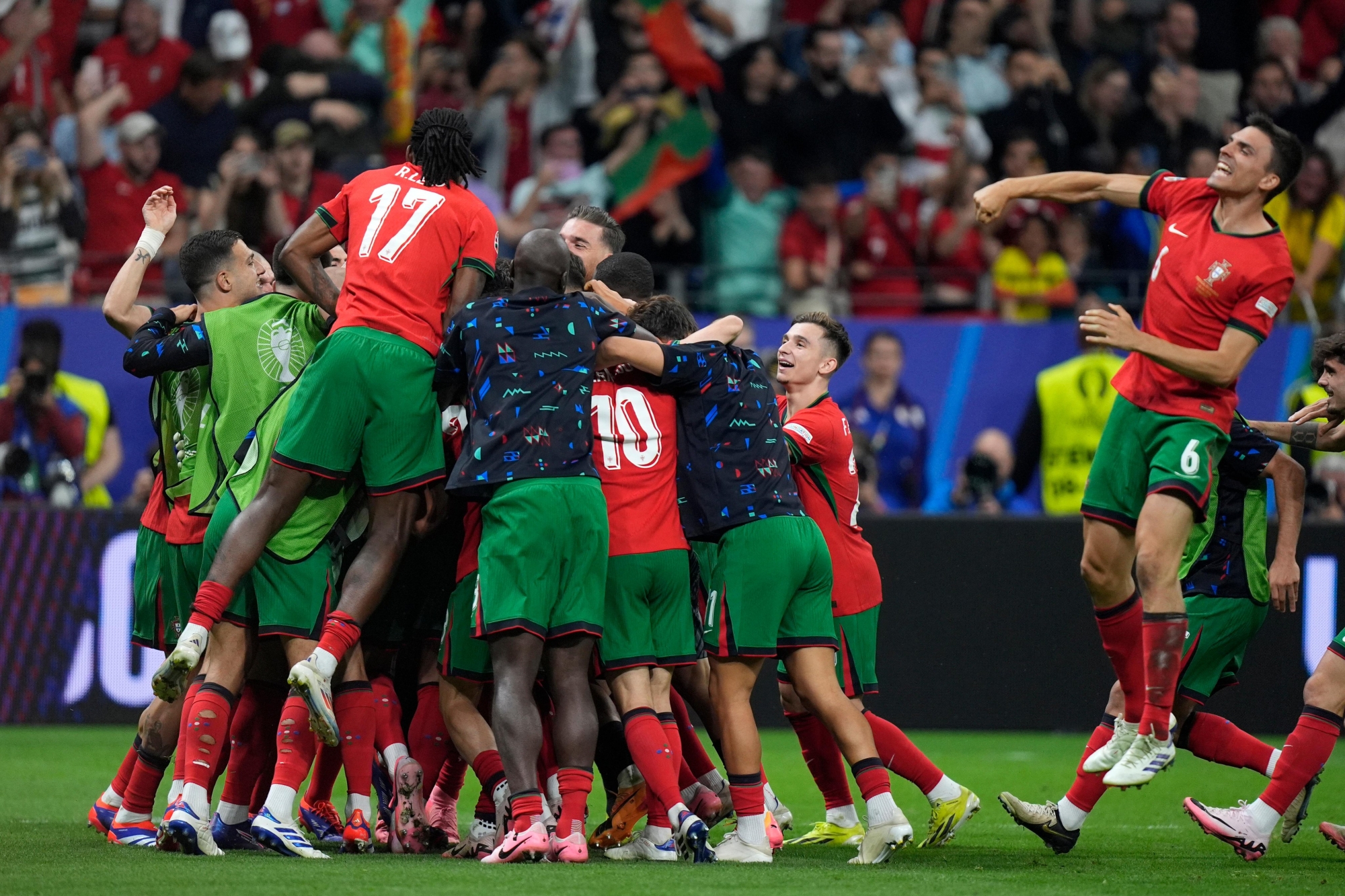 البرتغال تتخطى سلوفينيا وتتأهل لربع النهائي