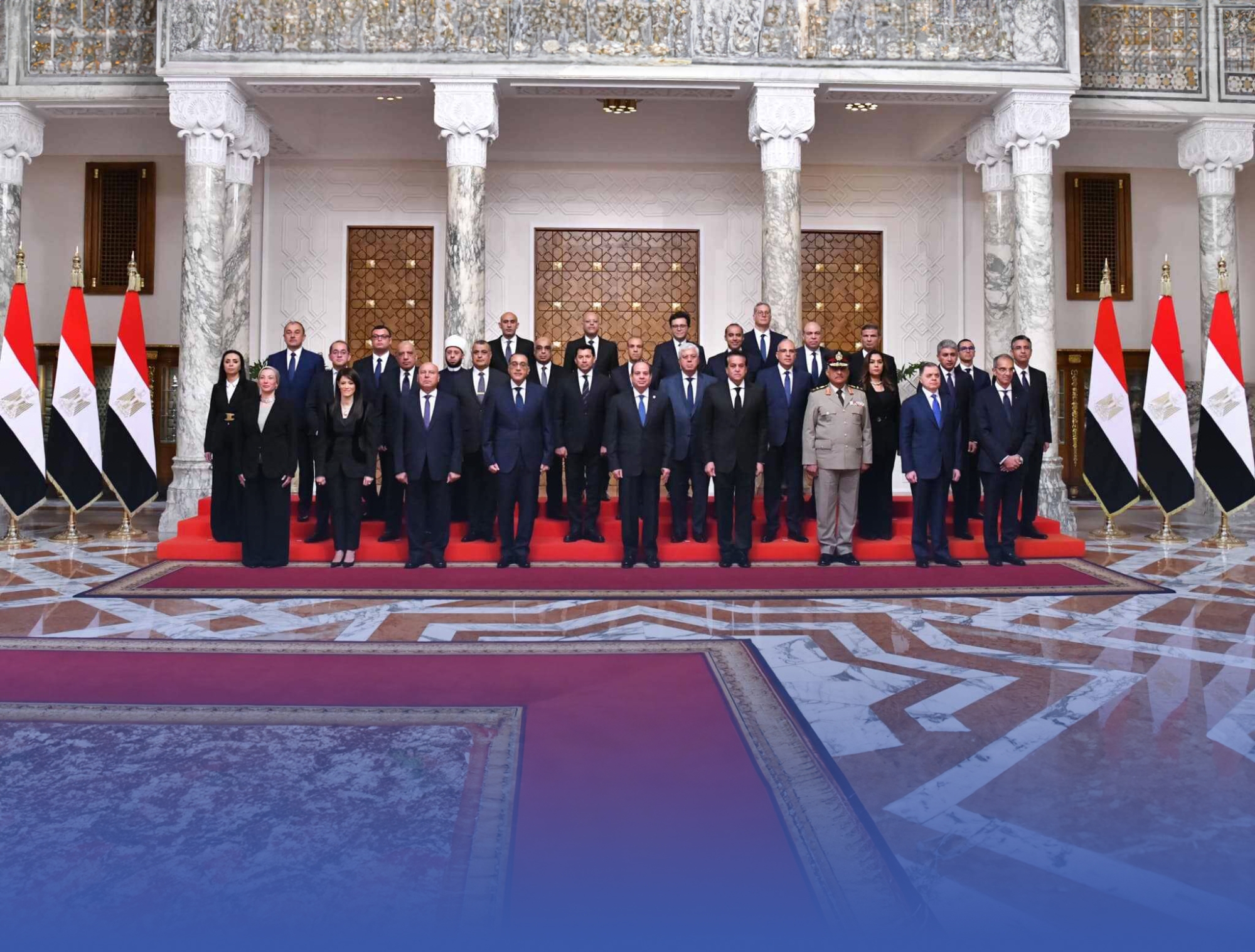 العملة على رأس أولويات الحكومة المصرية الجديدة
