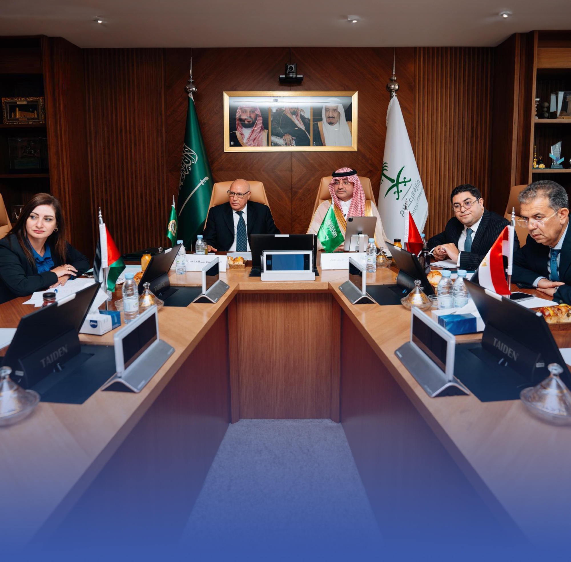 المملكة تقود خطة لانفتاح الإعلام العربي عالمياً