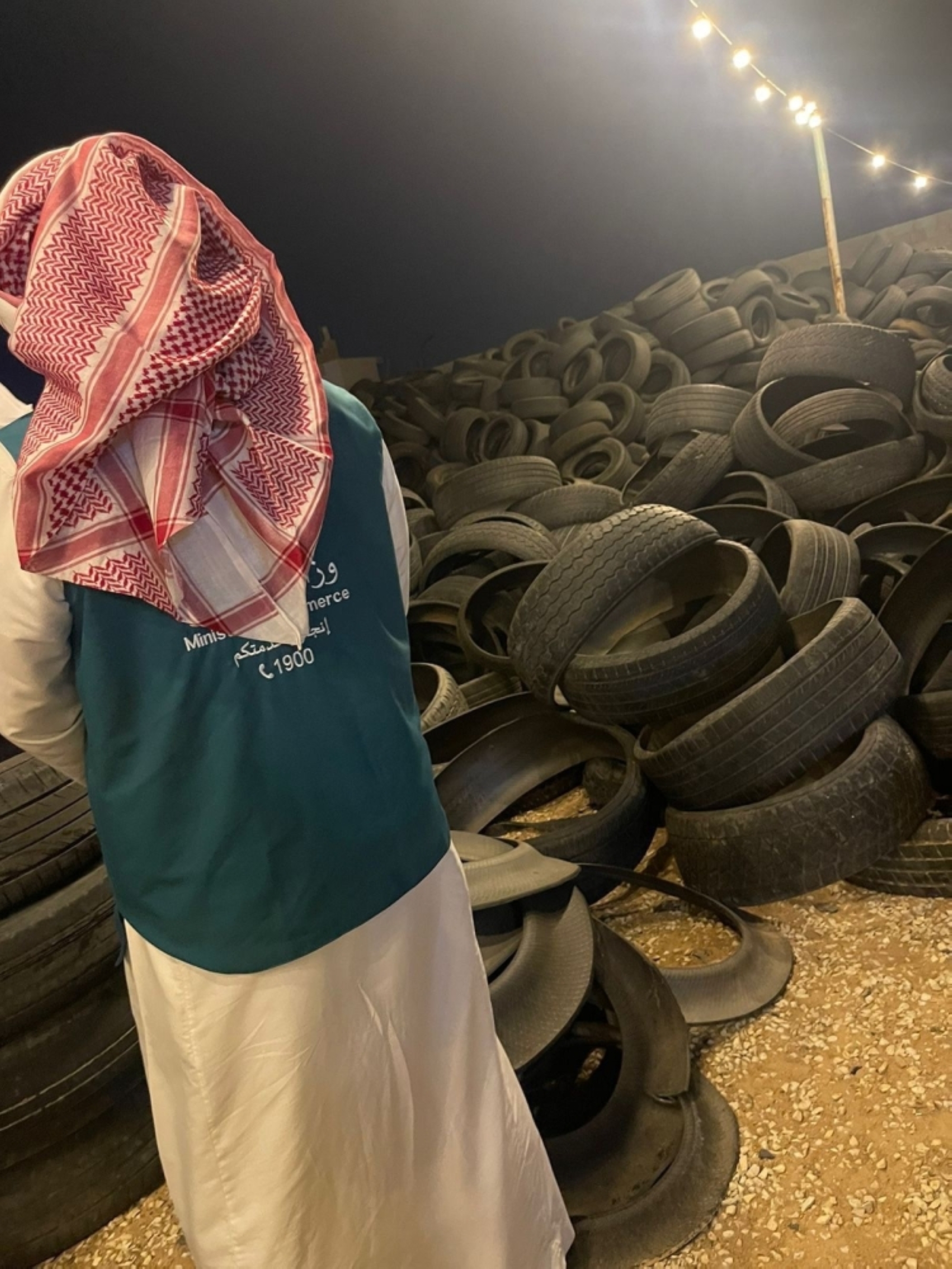 إتلاف 2000 إطار منتهي الصلاحية بالدمام