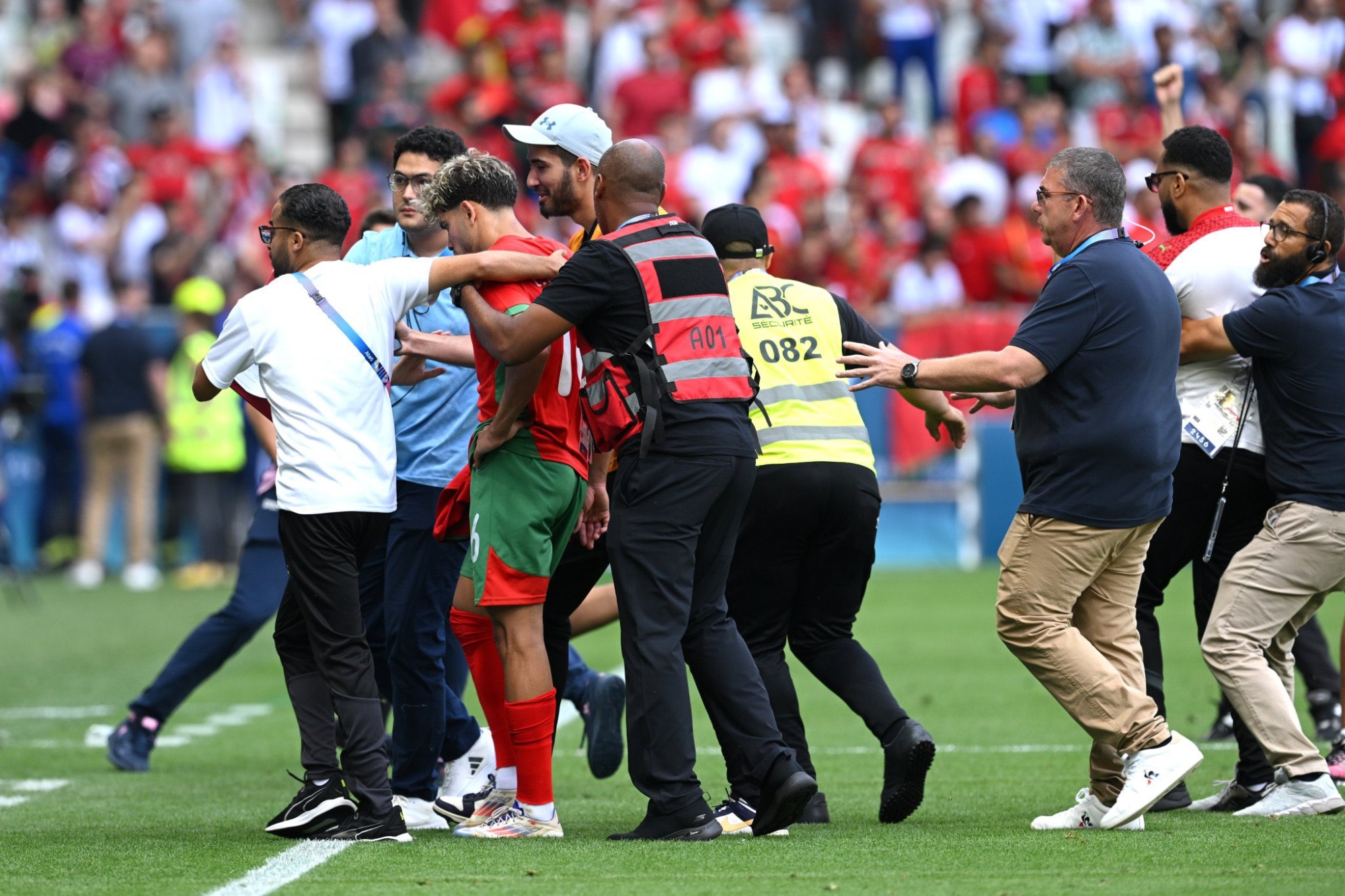 أزمة شغب في مباراة المغرب والأرجنتين