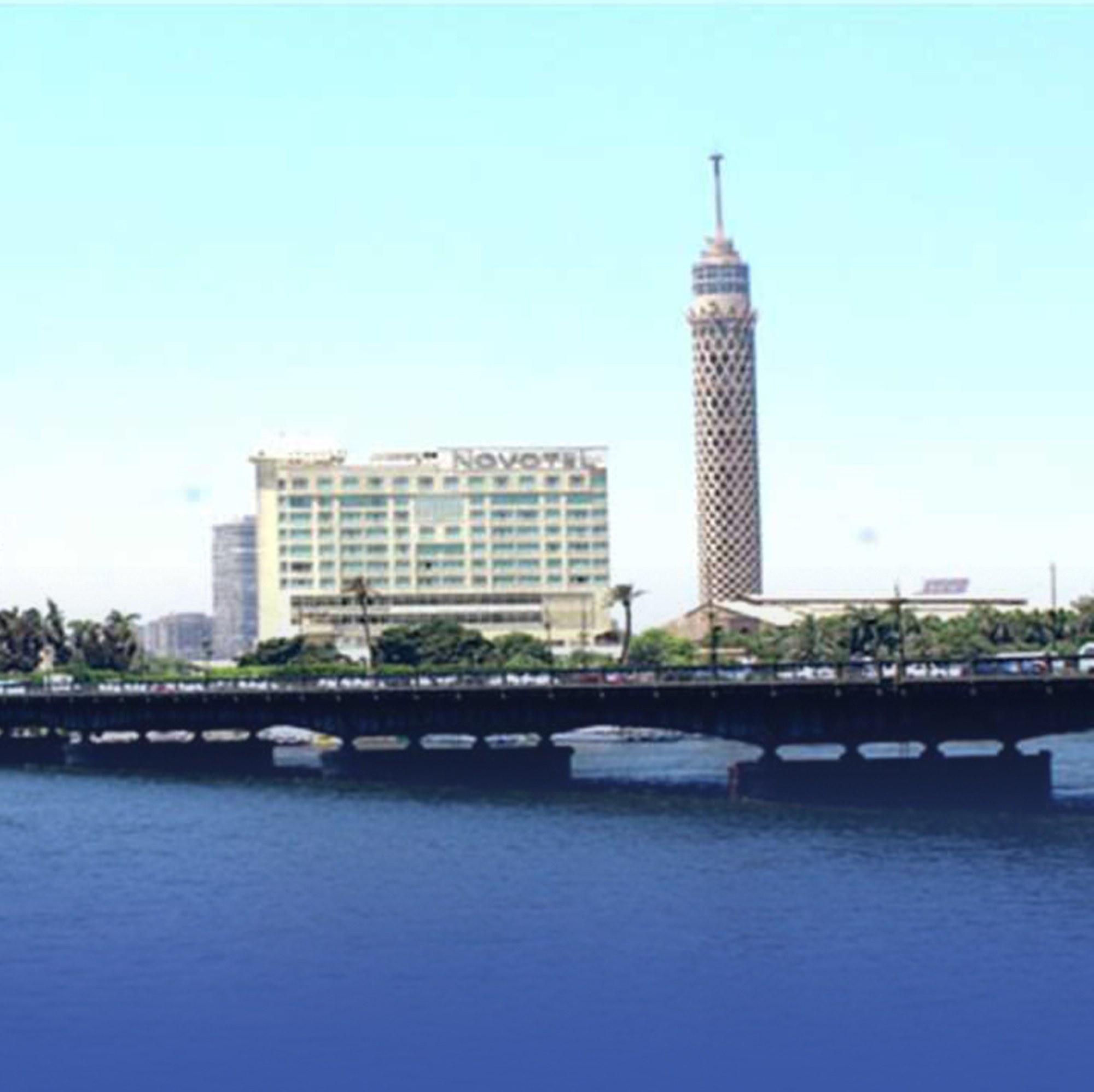 وفاتان ومفقودون بغرق مركب يقل سعوديين بالقاهرة