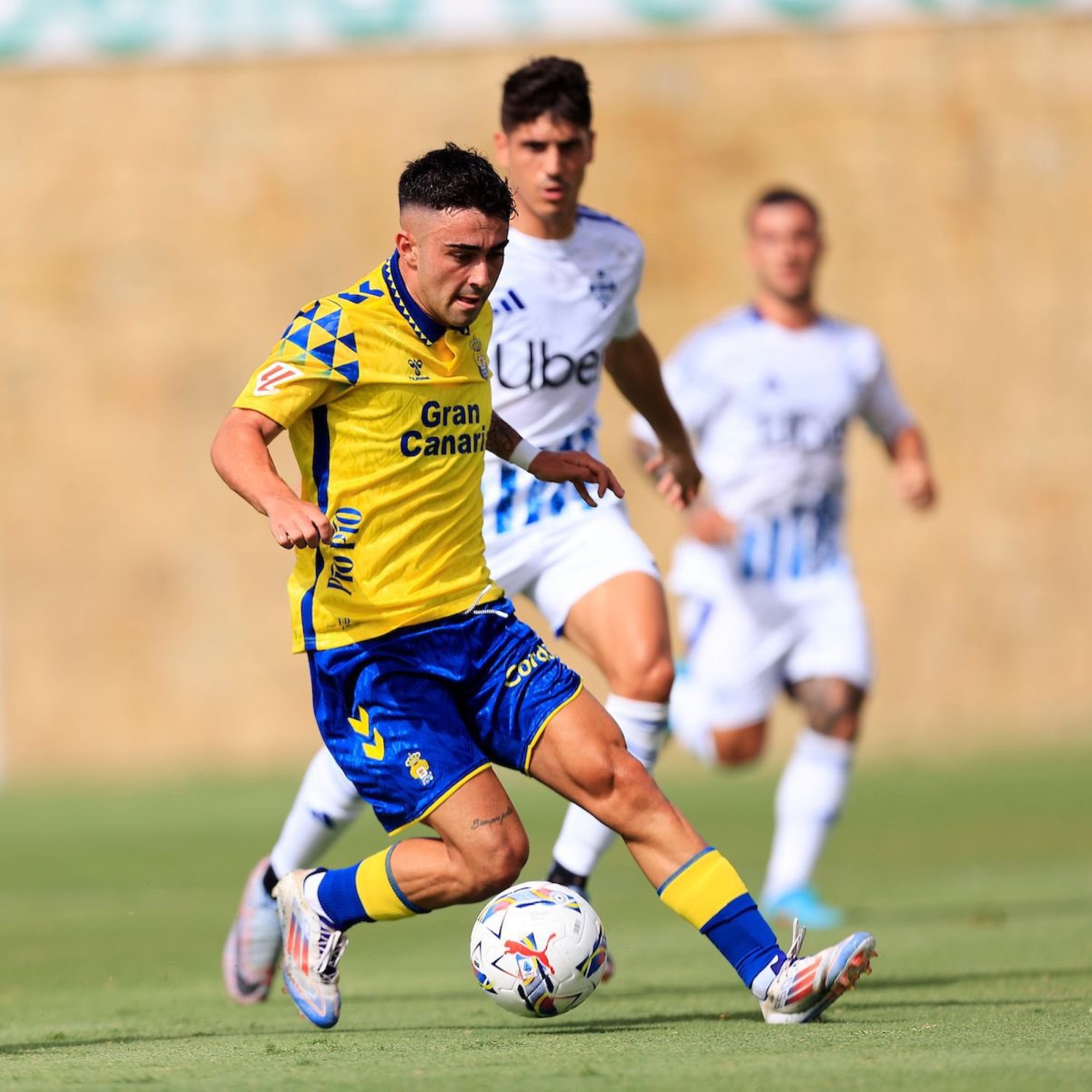 الاتحاد يخطط لضمّ لاعب من الدوري الإسباني