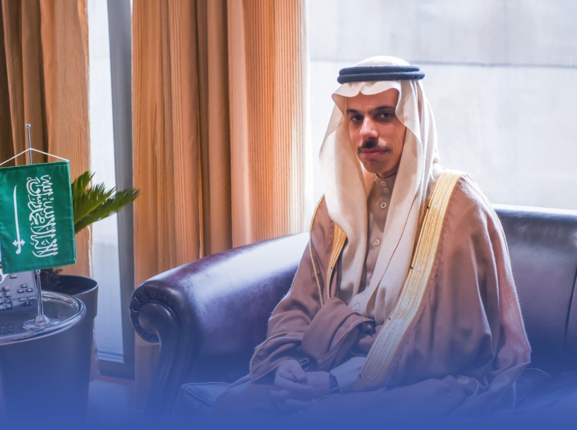 وزير الخارجية يناقش مع "كومبوس" المستجدات الراهنة