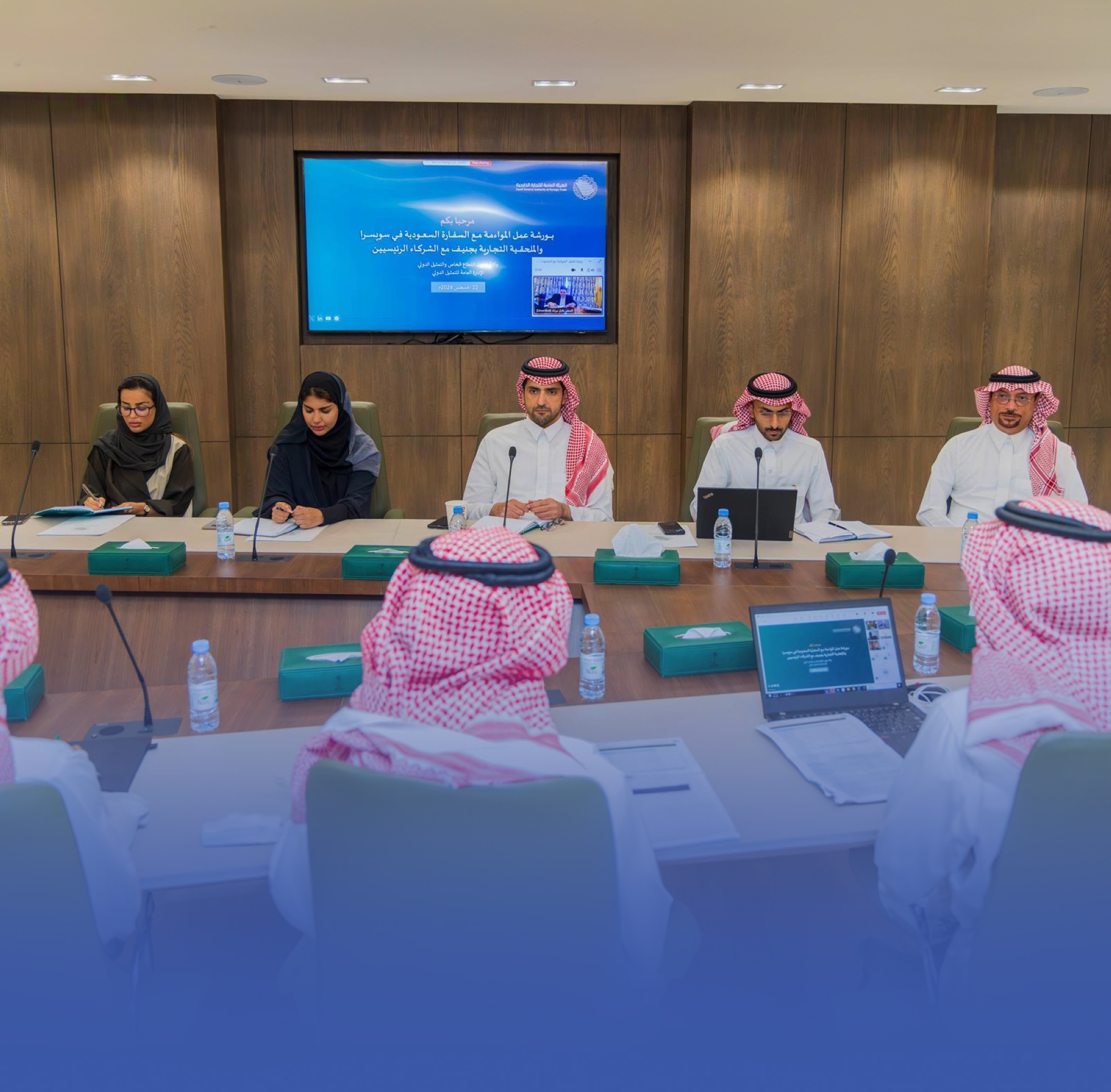 التجارة الخارجية تبحث فرص التصدير بجنيف