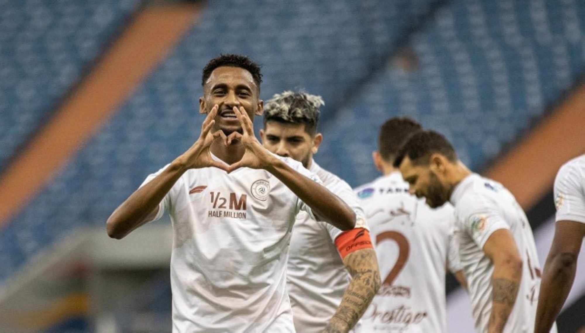 متعب الحربي على أعتاب النصر